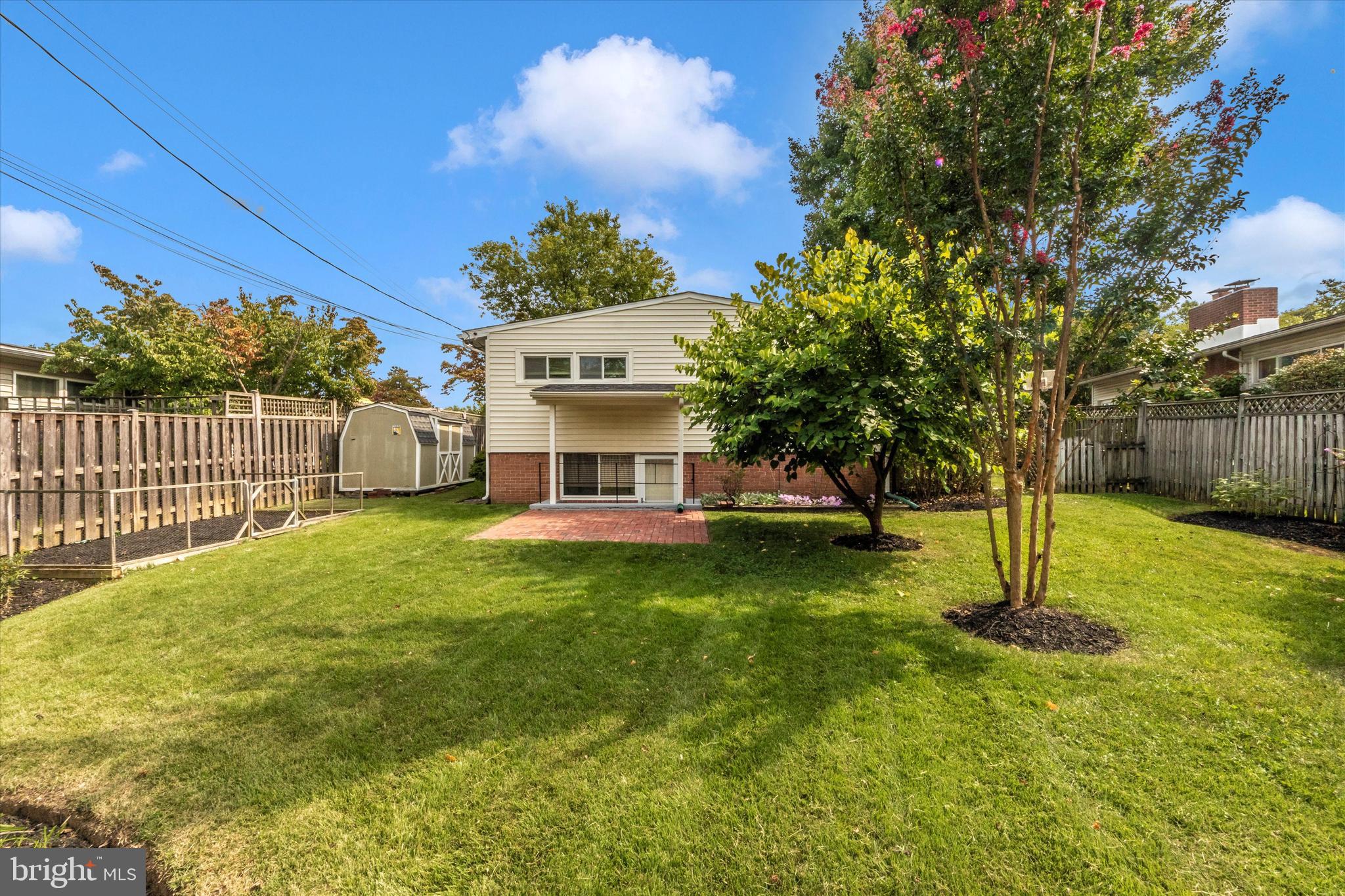 SUMMIT PARK - Residential