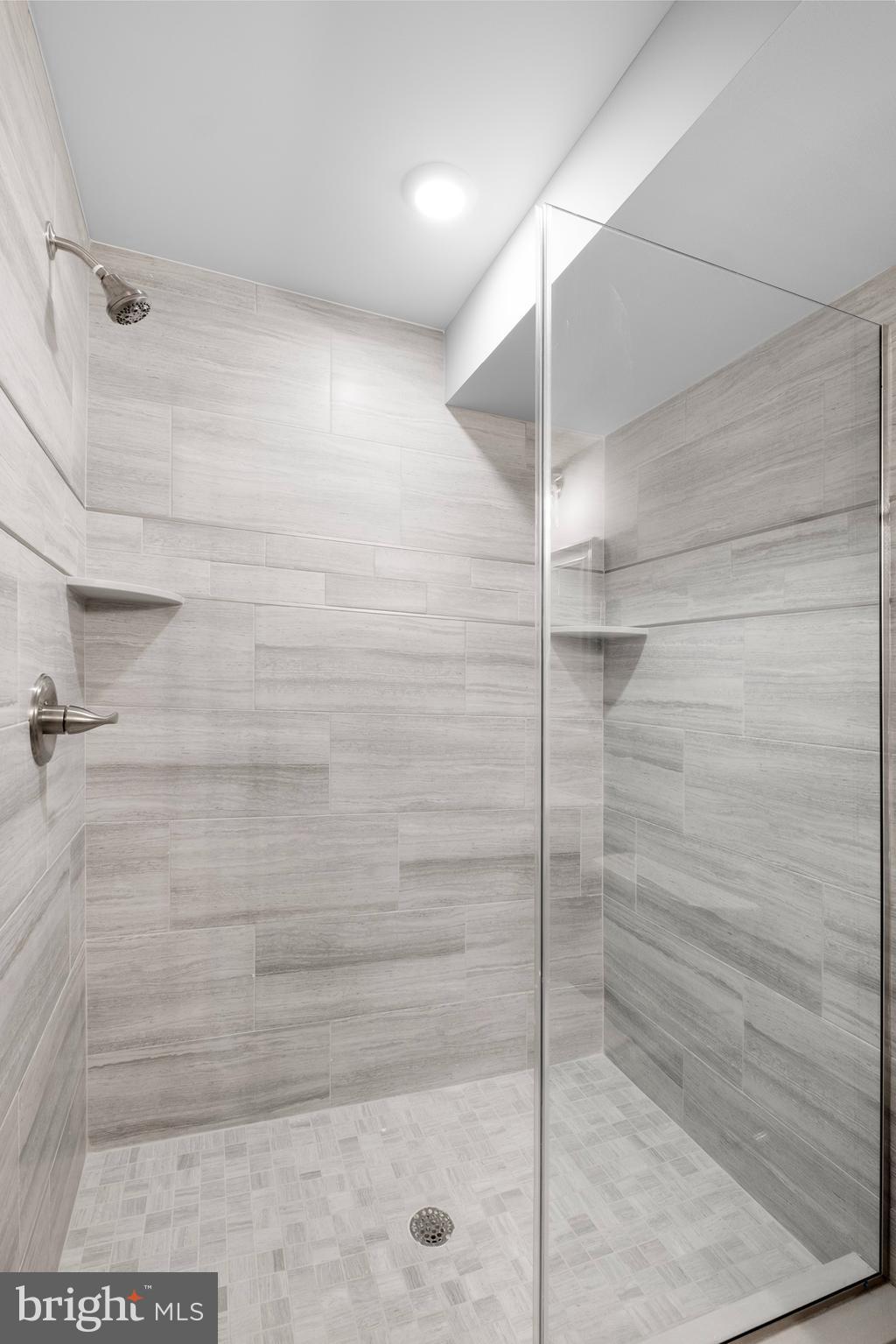 WEST KENSINGTON - Residential