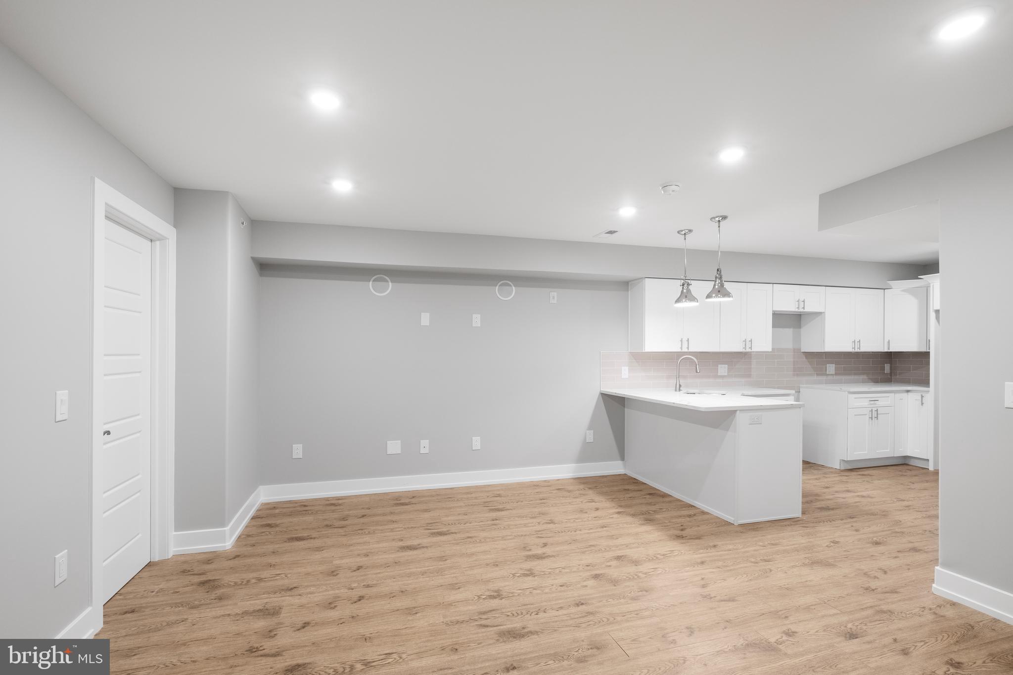 WEST KENSINGTON - Residential