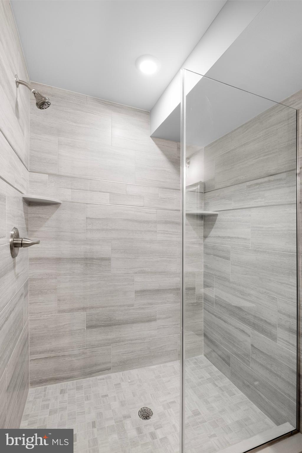 WEST KENSINGTON - Residential