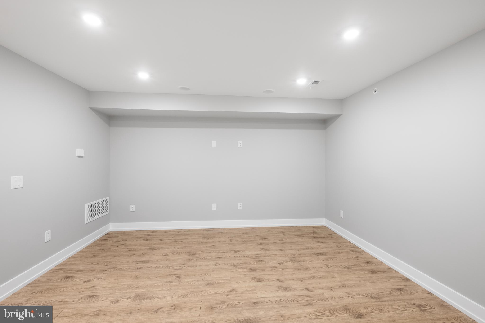 WEST KENSINGTON - Residential
