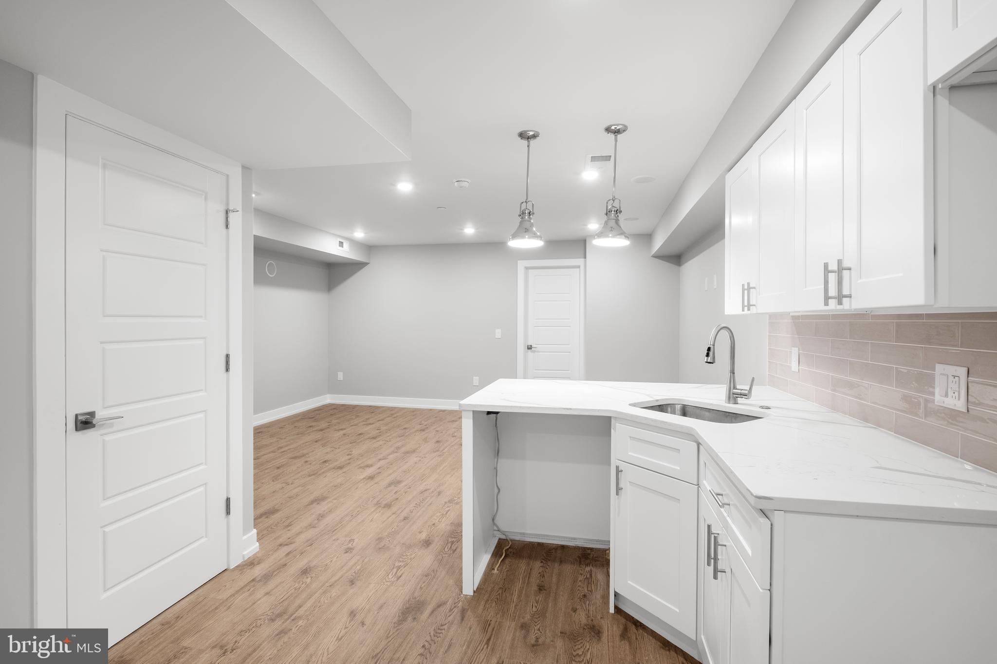 WEST KENSINGTON - Residential