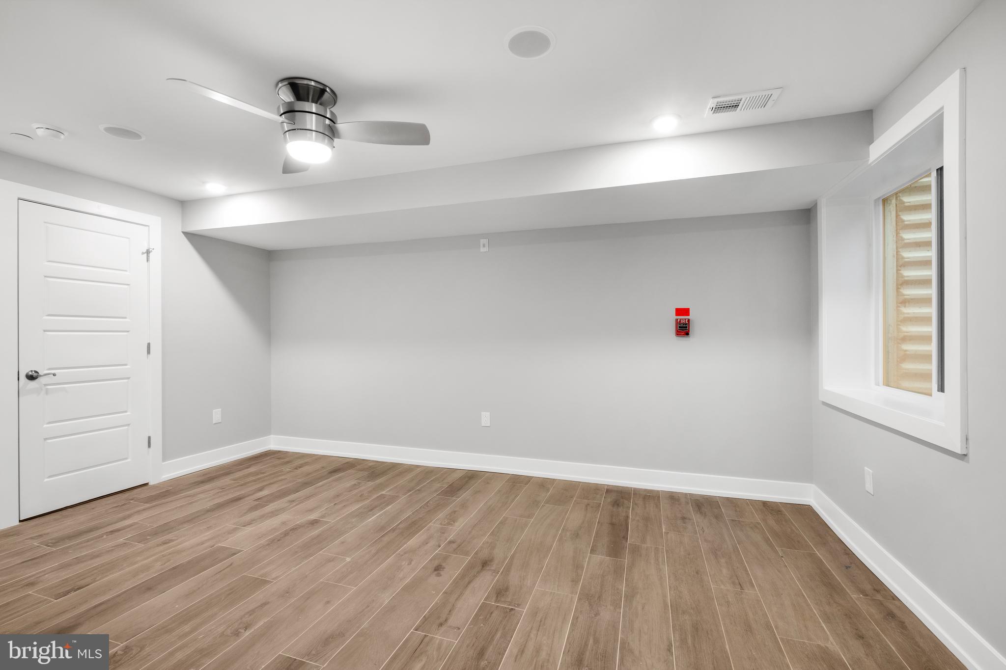WEST KENSINGTON - Residential