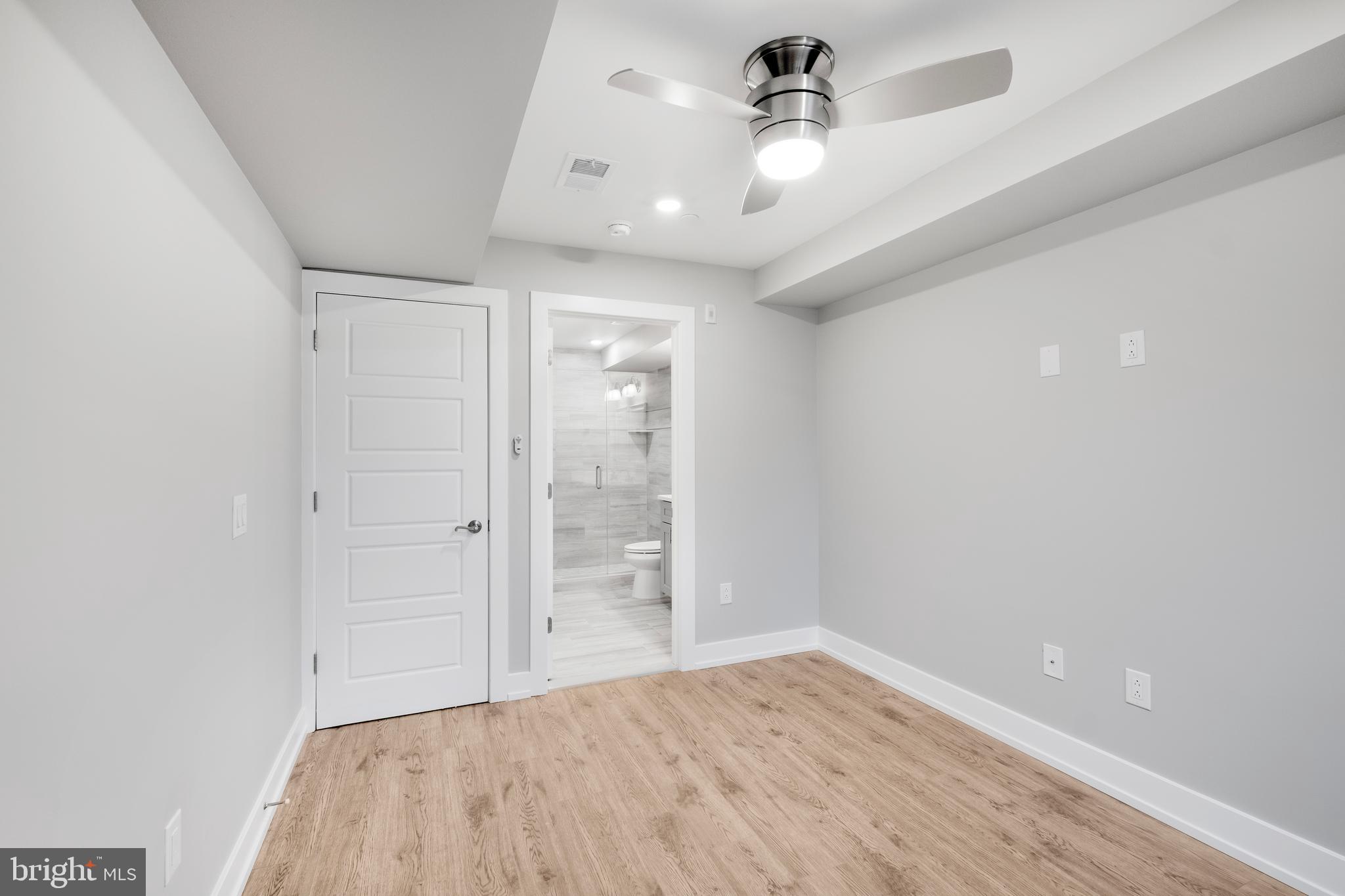 WEST KENSINGTON - Residential