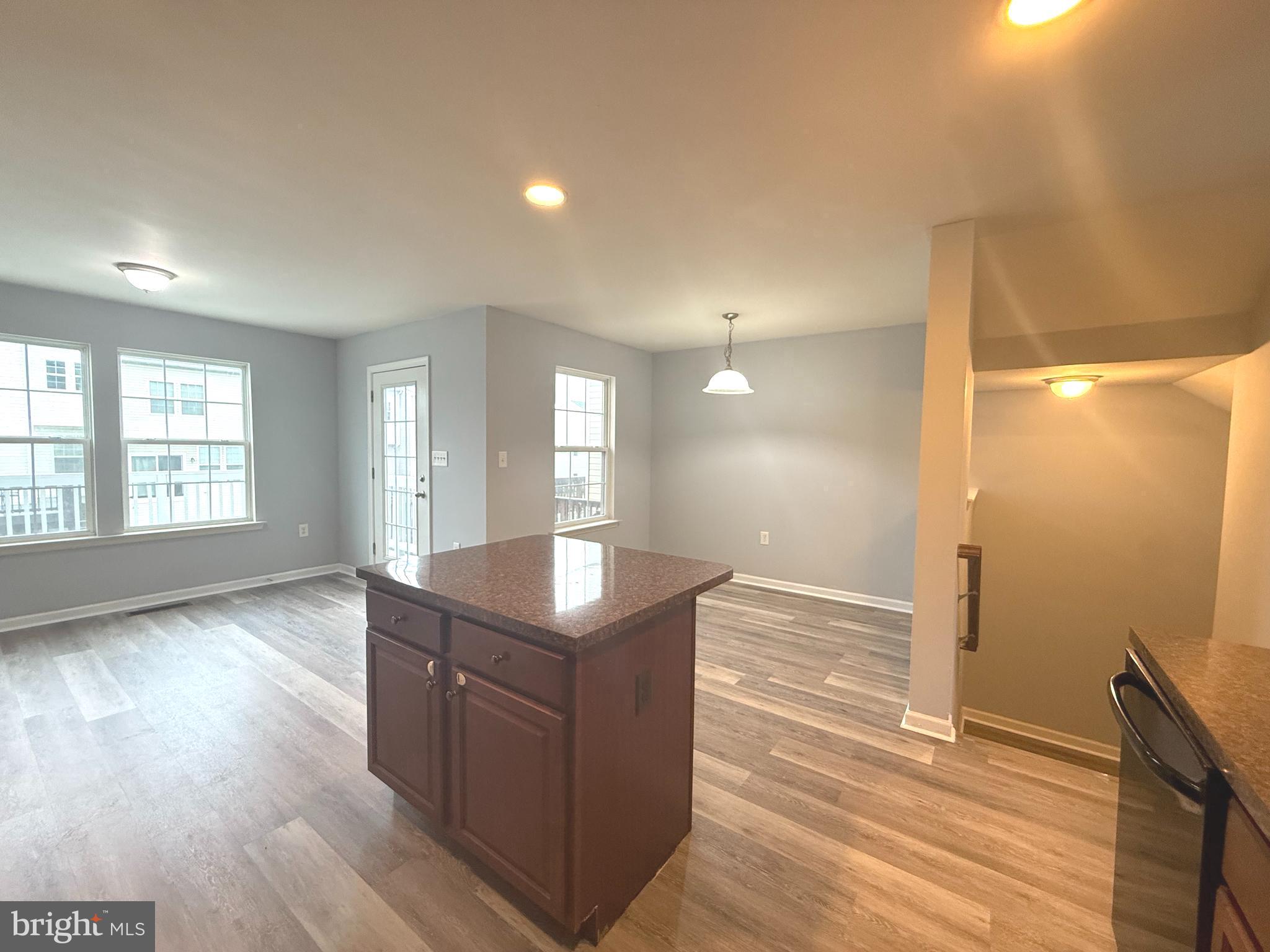 RIVERSIDE VILLAGES - Residential Lease