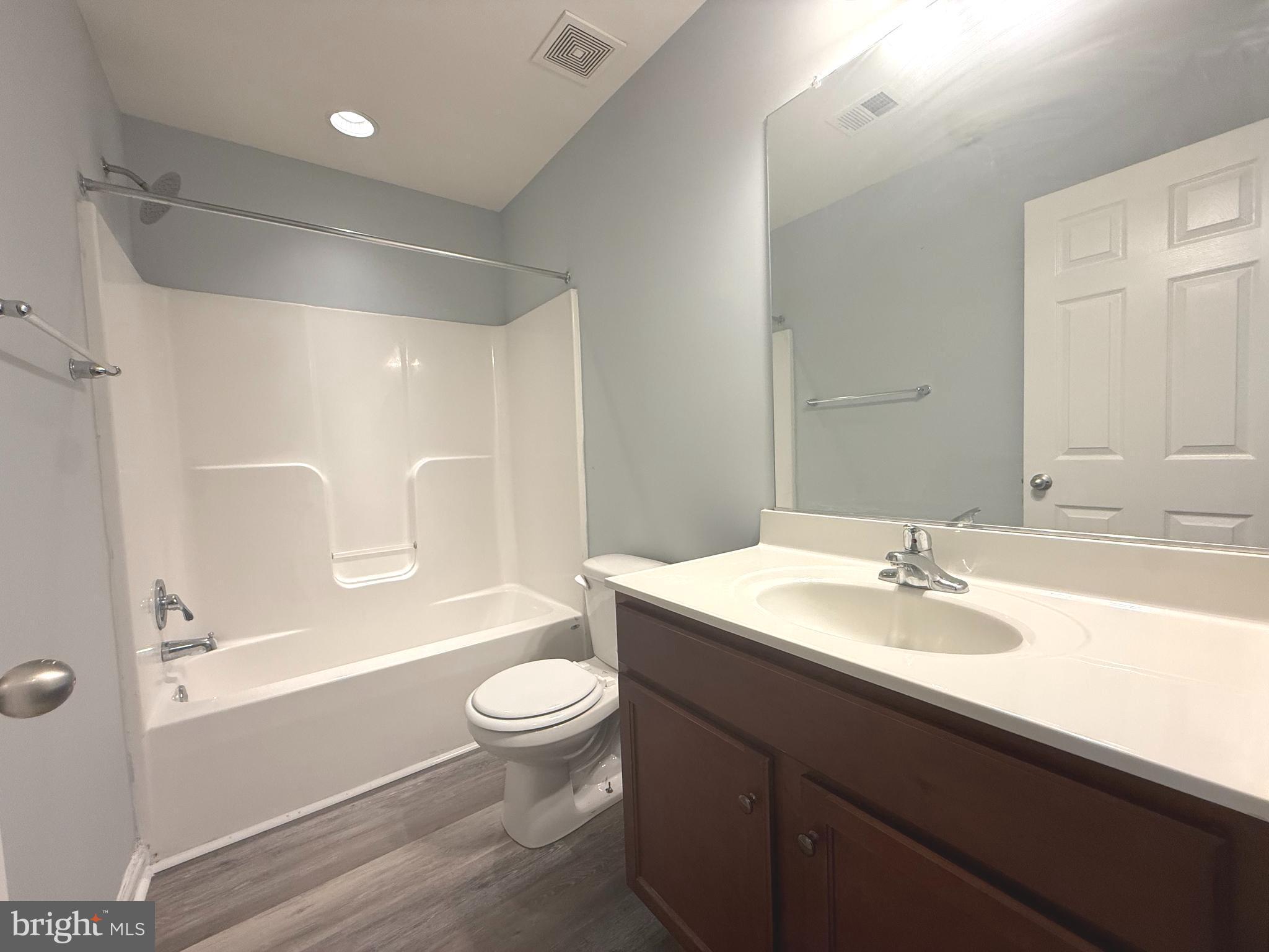 RIVERSIDE VILLAGES - Residential Lease