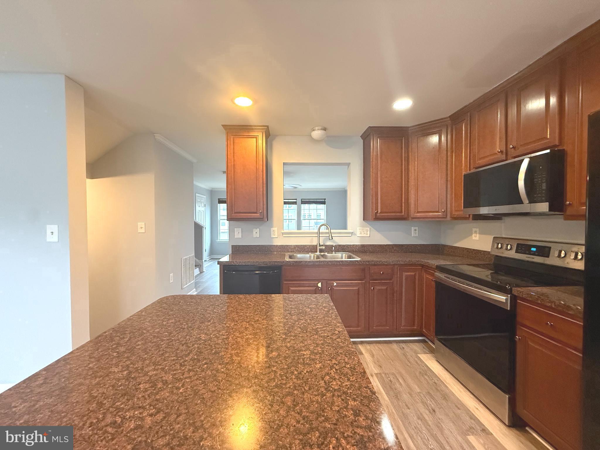 RIVERSIDE VILLAGES - Residential Lease