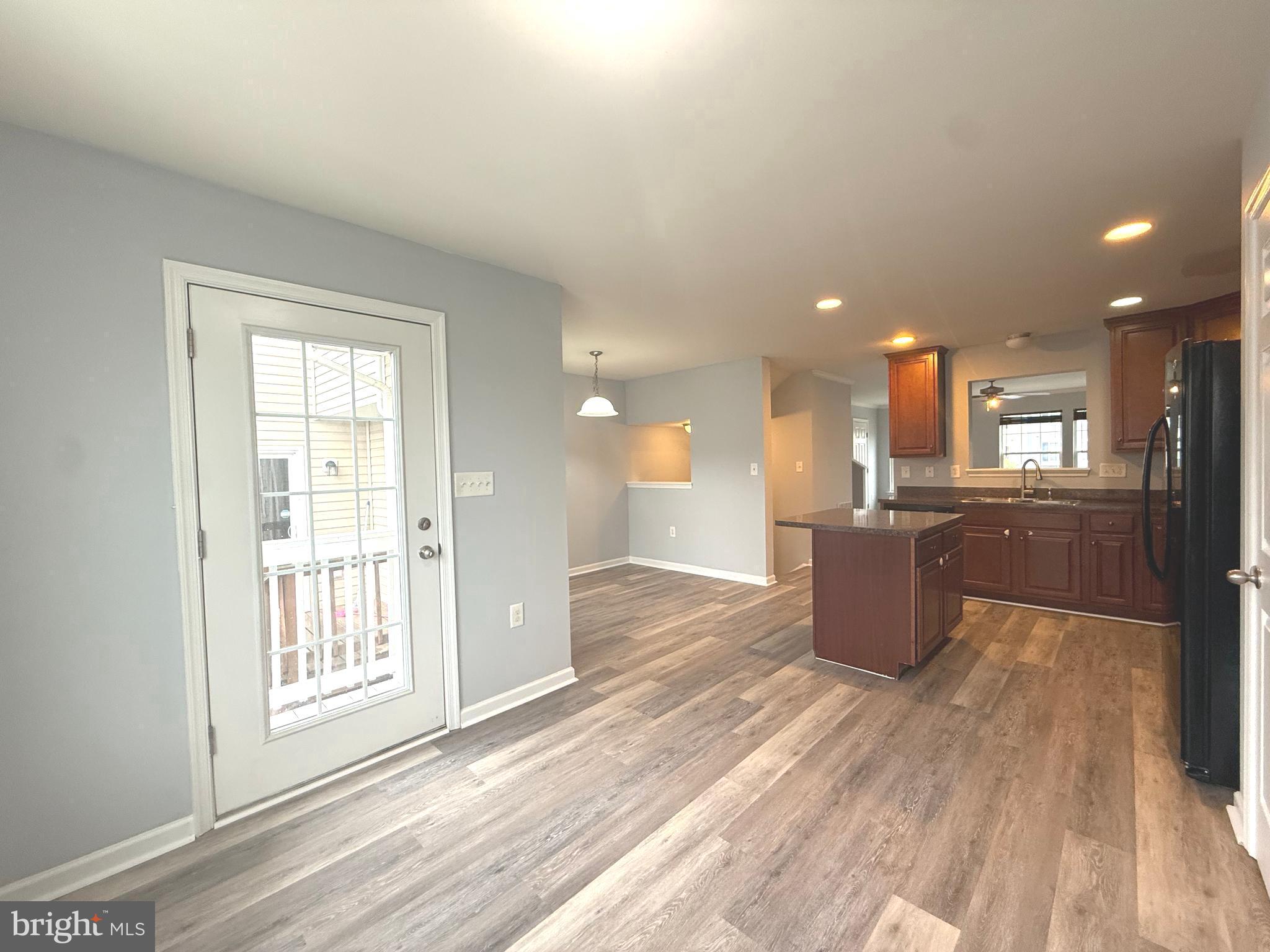 RIVERSIDE VILLAGES - Residential Lease