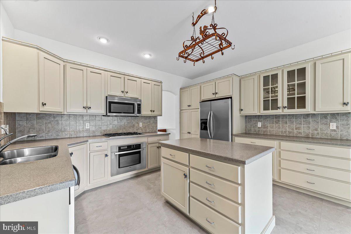 CEDAR GROVE ESTATES - Residential