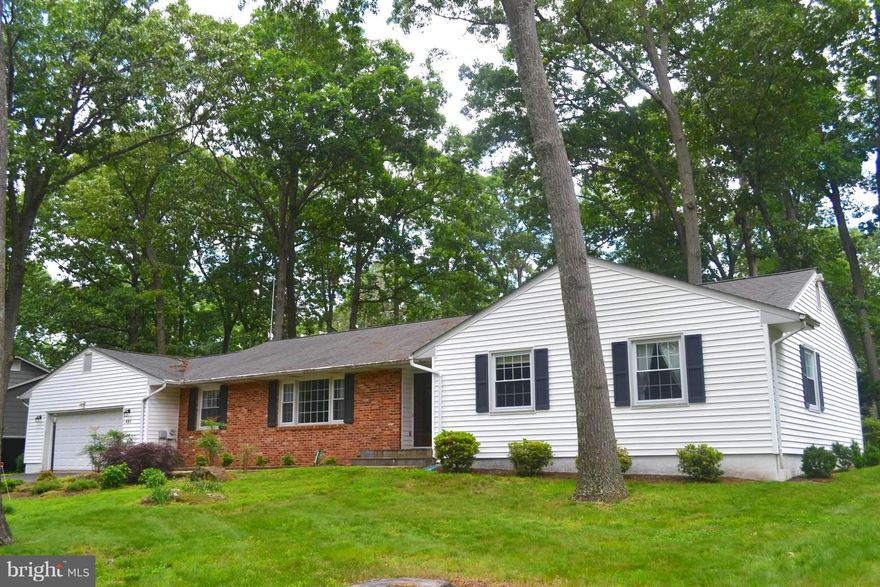 Back on the Market!  Buyer's financing fell through.  Charming Chartwell rancher perfectly located in the community with a beautiful oversized lot.  3 bedroom, 2.5 bath with hardwood floors under carpet, oversized garage, and a large basement with tons of potential.  Short walk to schools, St Andrews pool, and Kinder Farm Park.