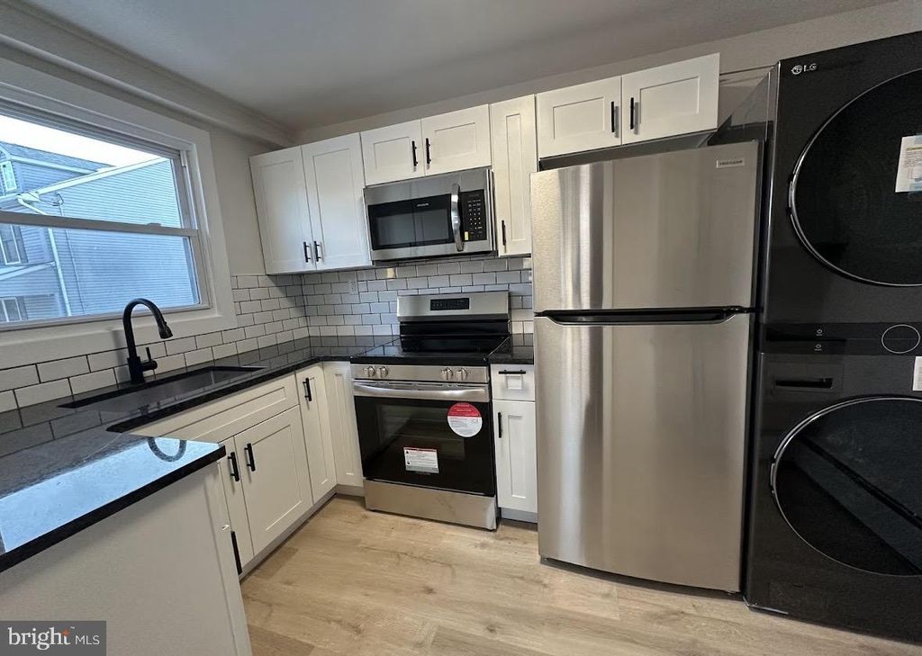 Photo of 2259 Hamilton Avenue, WILLOW GROVE, PA 19090 (MLS # PAMC2170290)