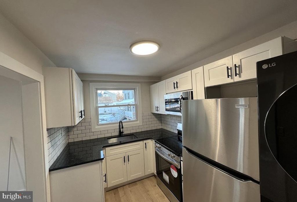 Photo of 2259 Hamilton Avenue, WILLOW GROVE, PA 19090 (MLS # PAMC2170290)