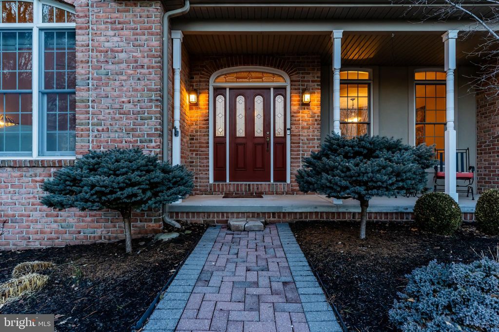 Photo of 4010 Glenfinnan Place, MECHANICSBURG, PA 17055 (MLS # PACB2050962)