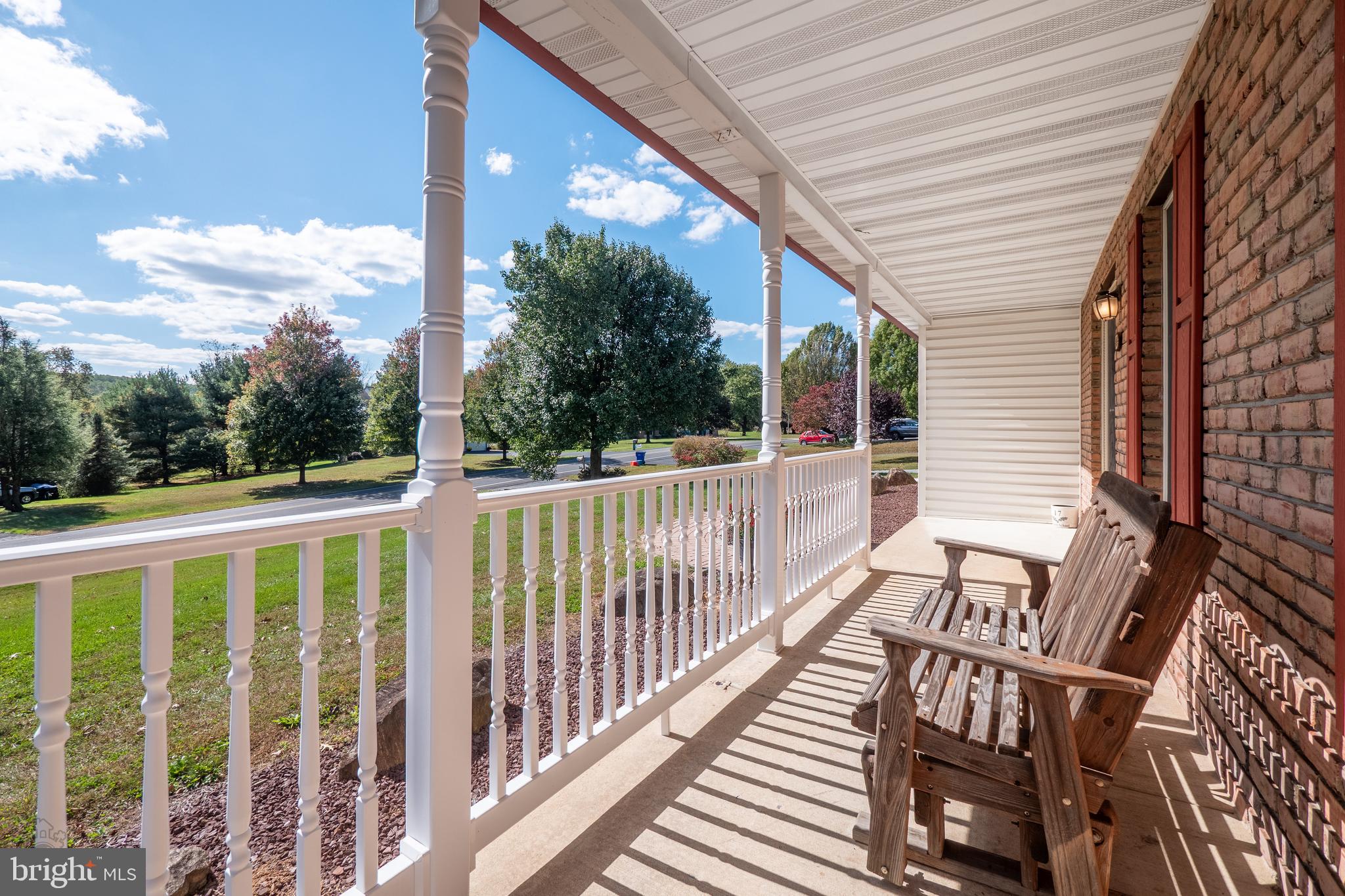 17 MELLON SCHOOL LANE