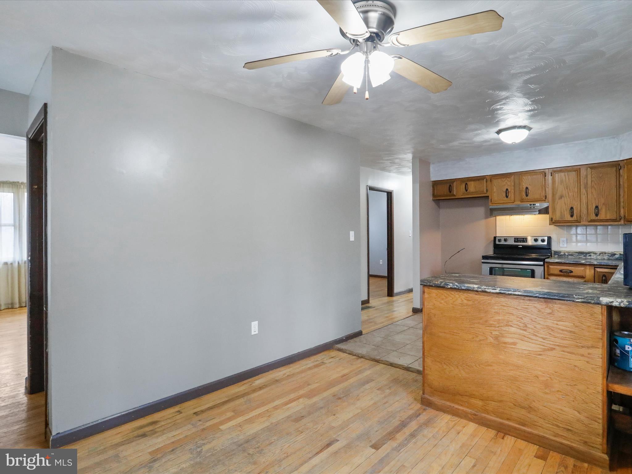 HORSESHOE RUN ROAD - Residential