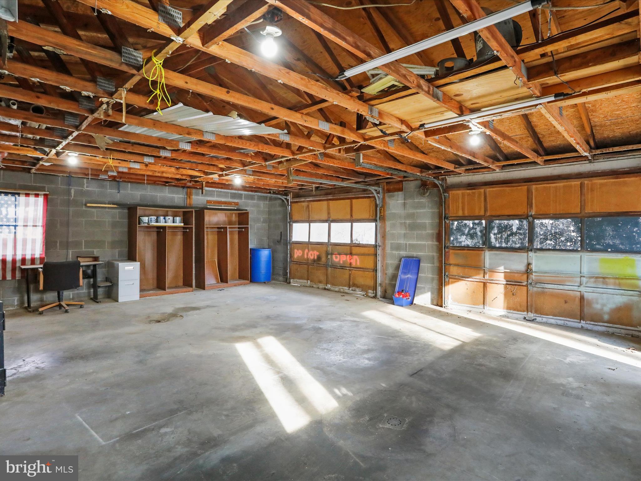 HORSESHOE RUN ROAD - Residential