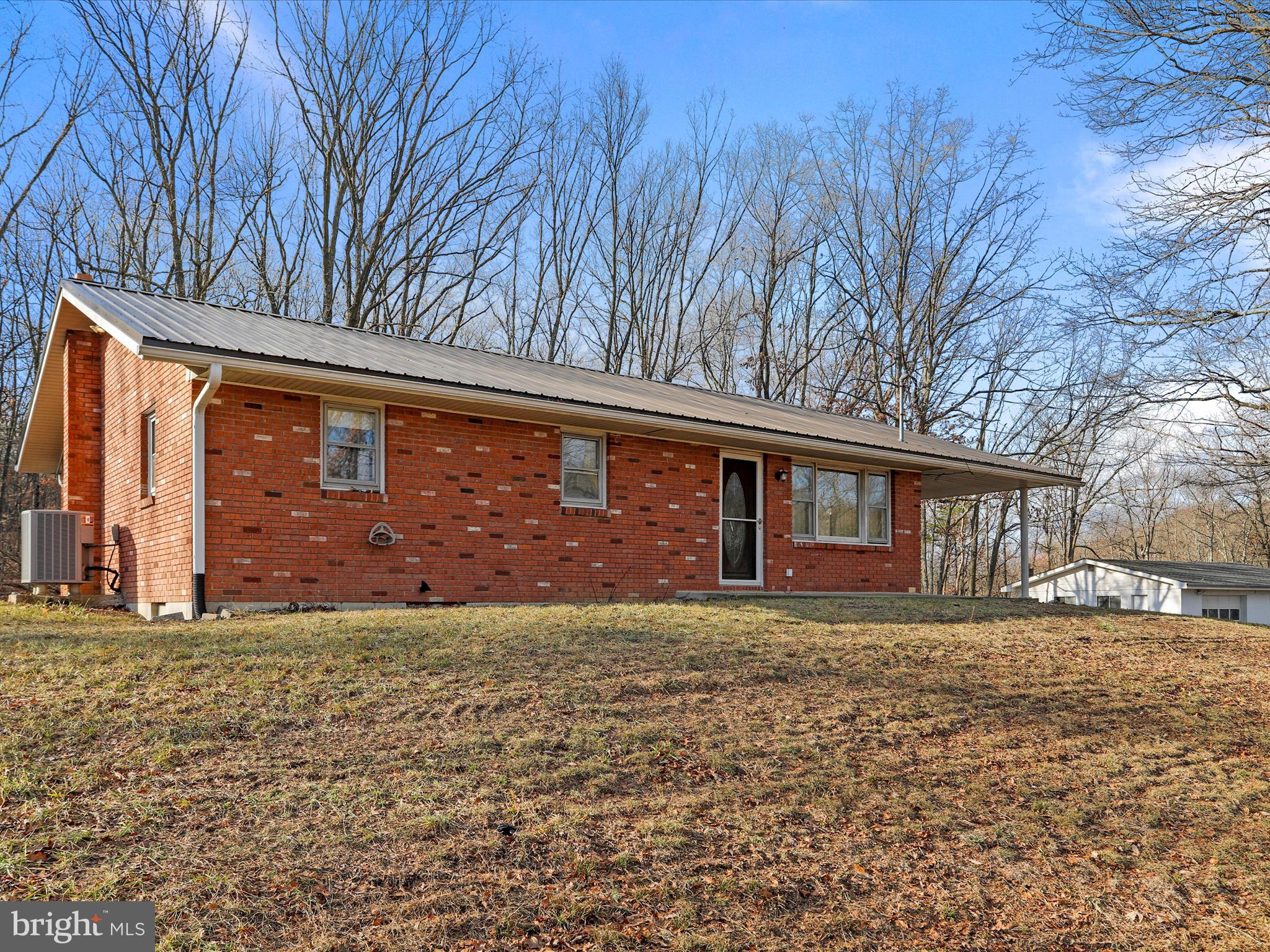 HORSESHOE RUN ROAD - Residential