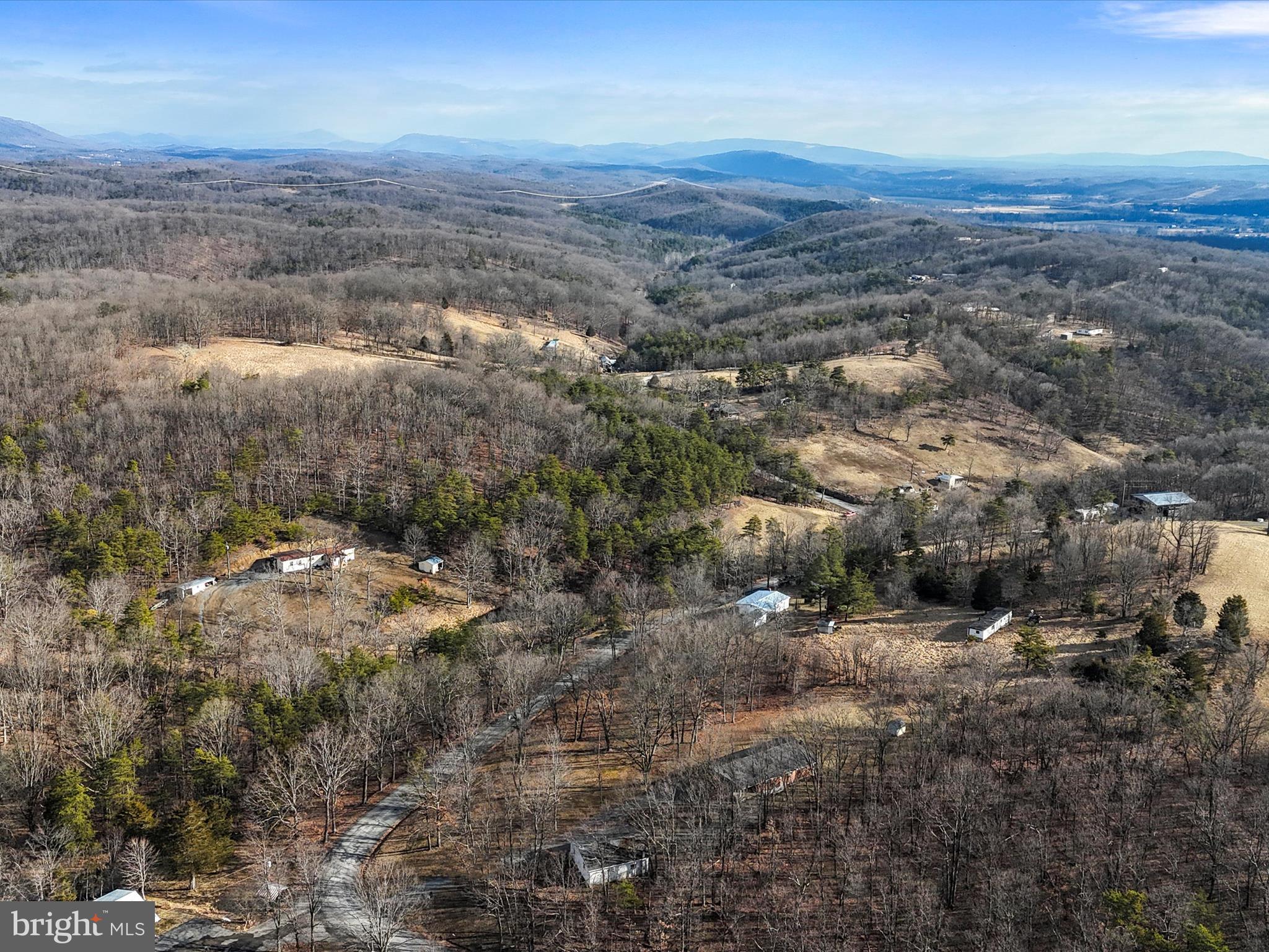 HORSESHOE RUN ROAD - Residential