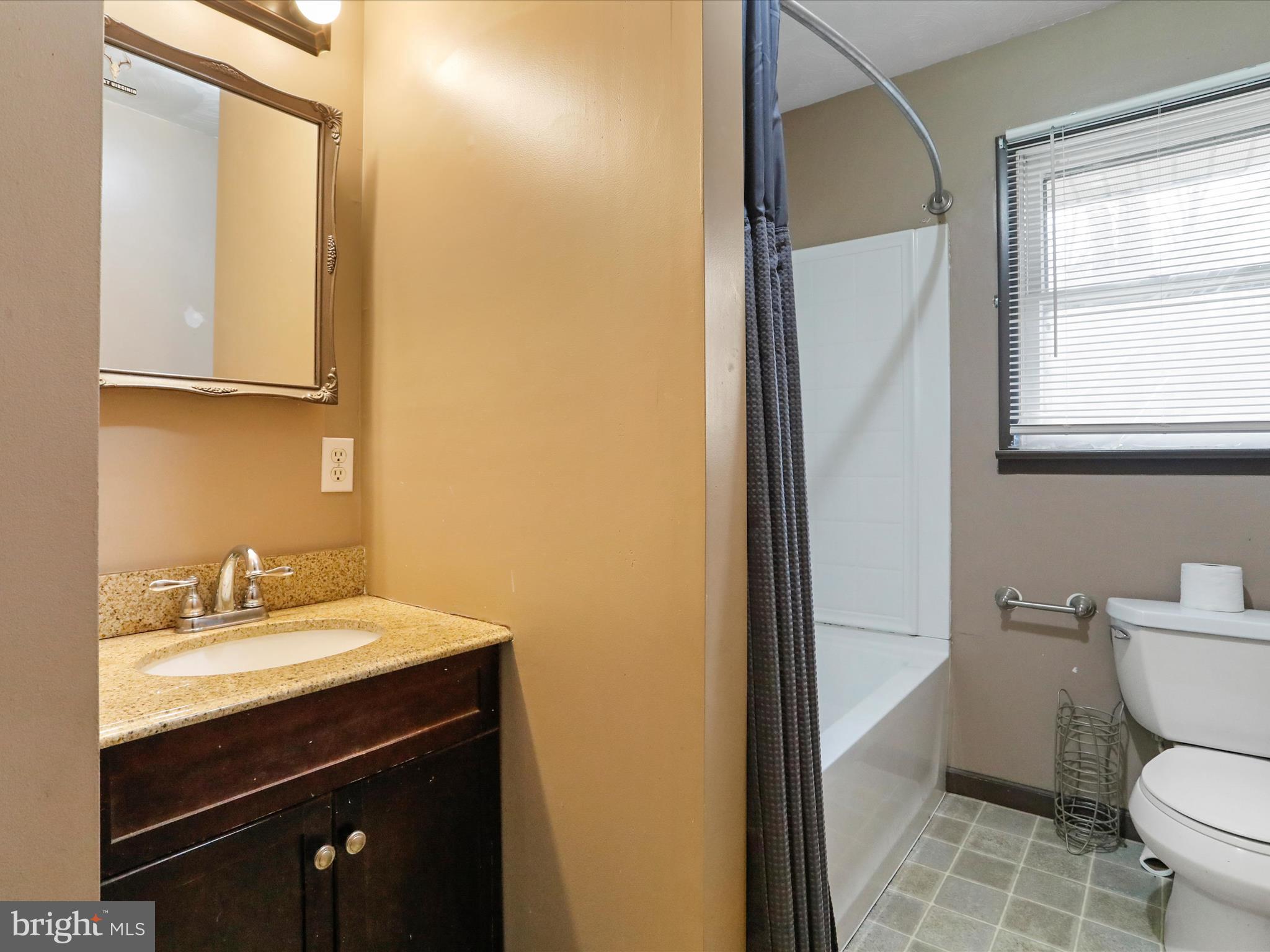 HORSESHOE RUN ROAD - Residential