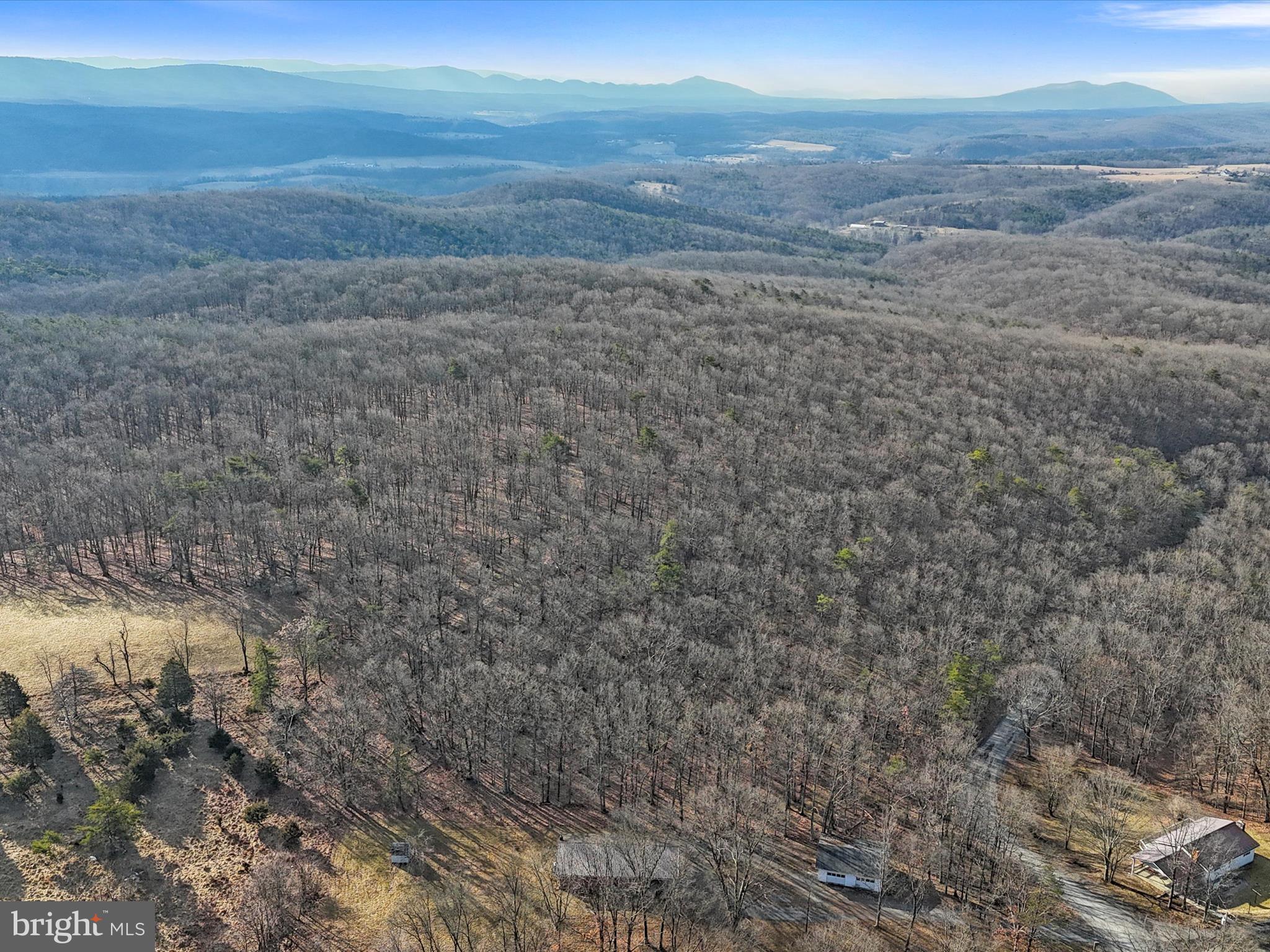 HORSESHOE RUN ROAD - Residential