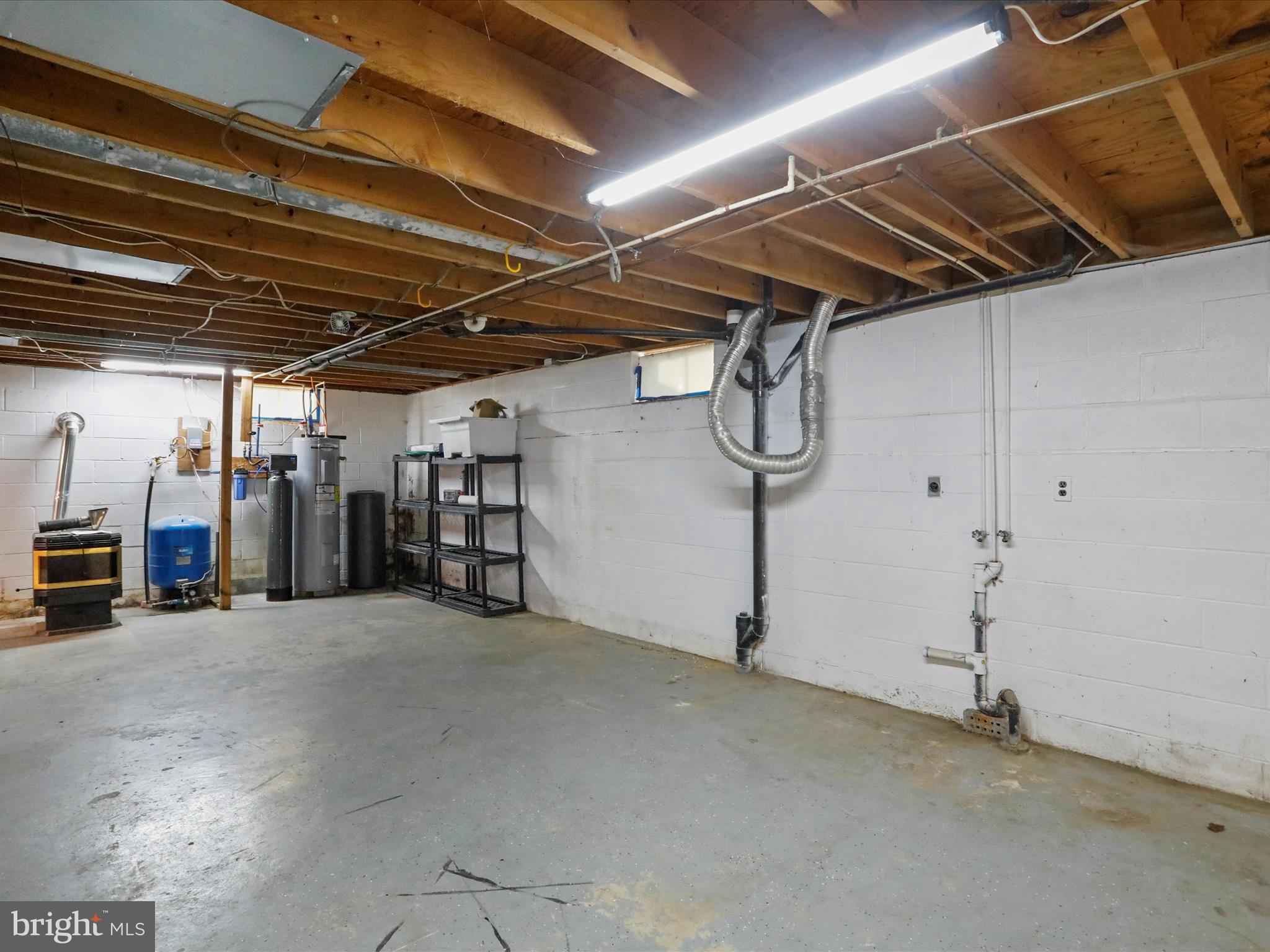 HORSESHOE RUN ROAD - Residential