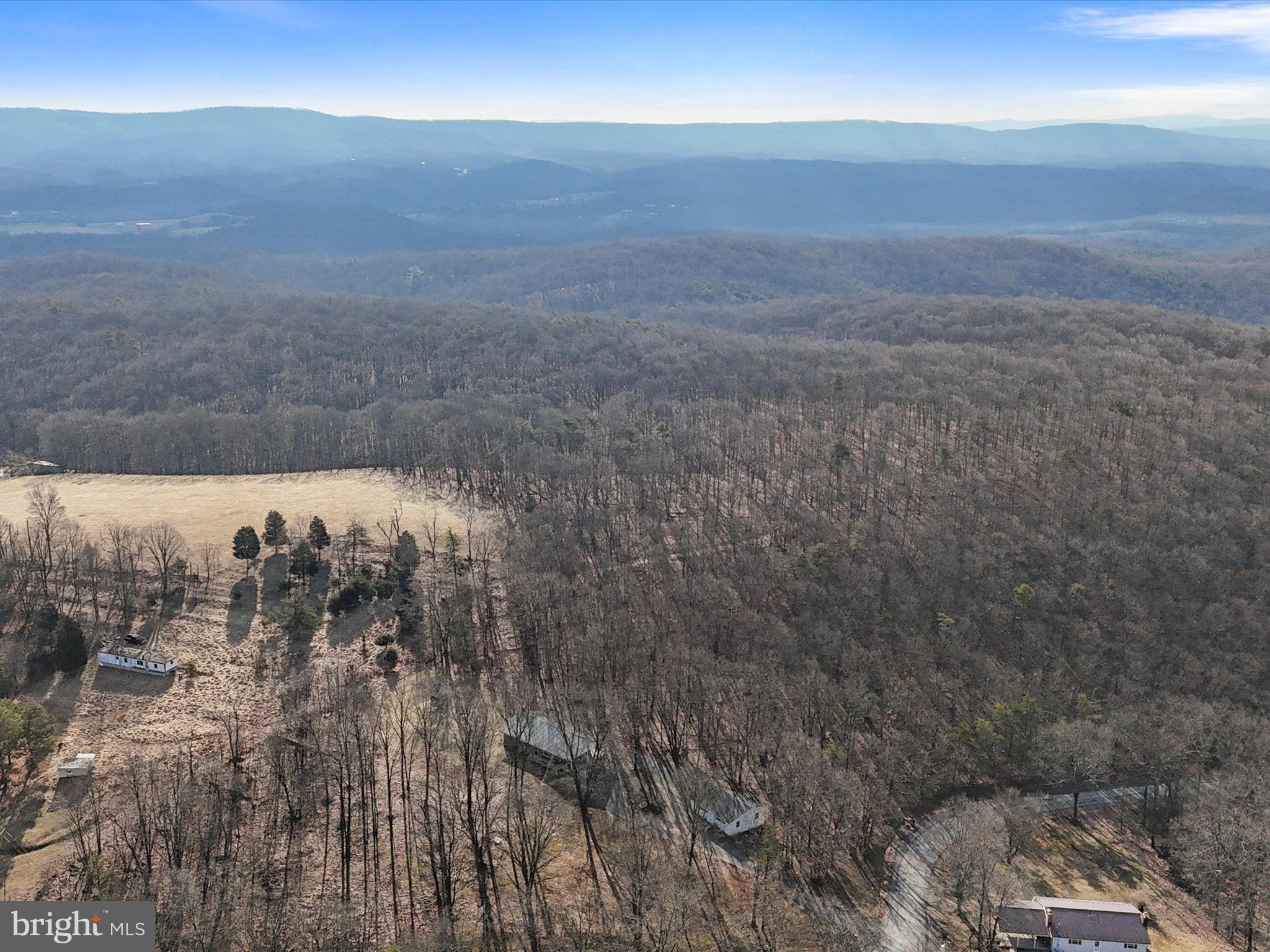 HORSESHOE RUN ROAD - Residential