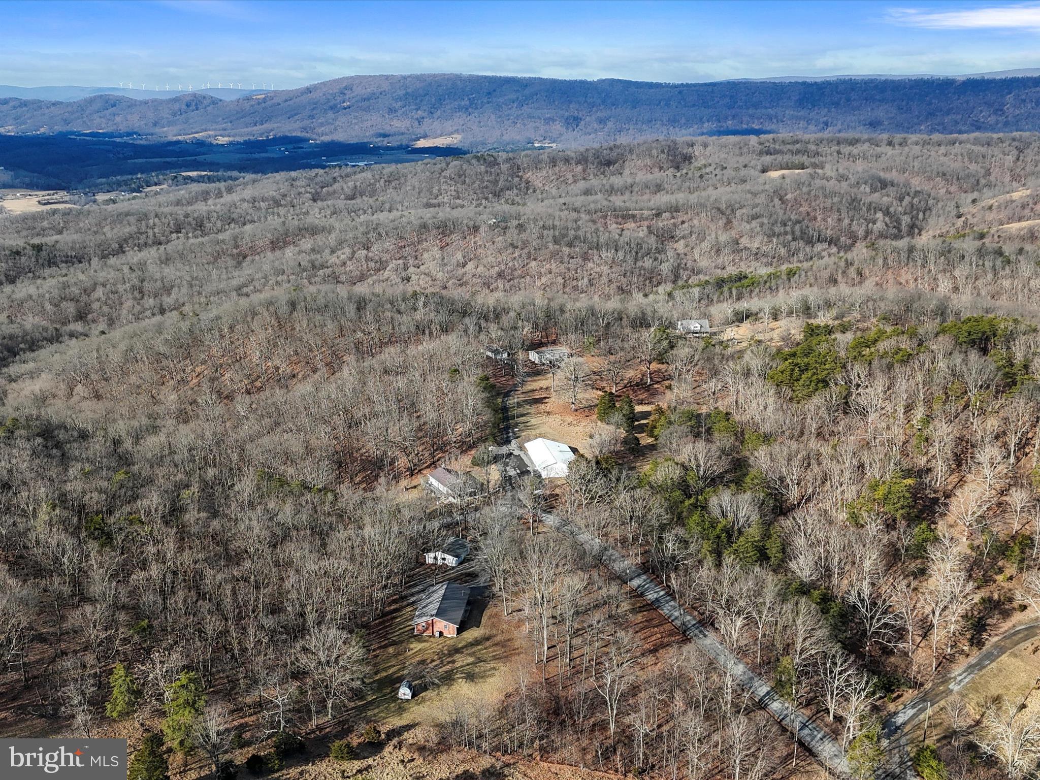 HORSESHOE RUN ROAD - Residential