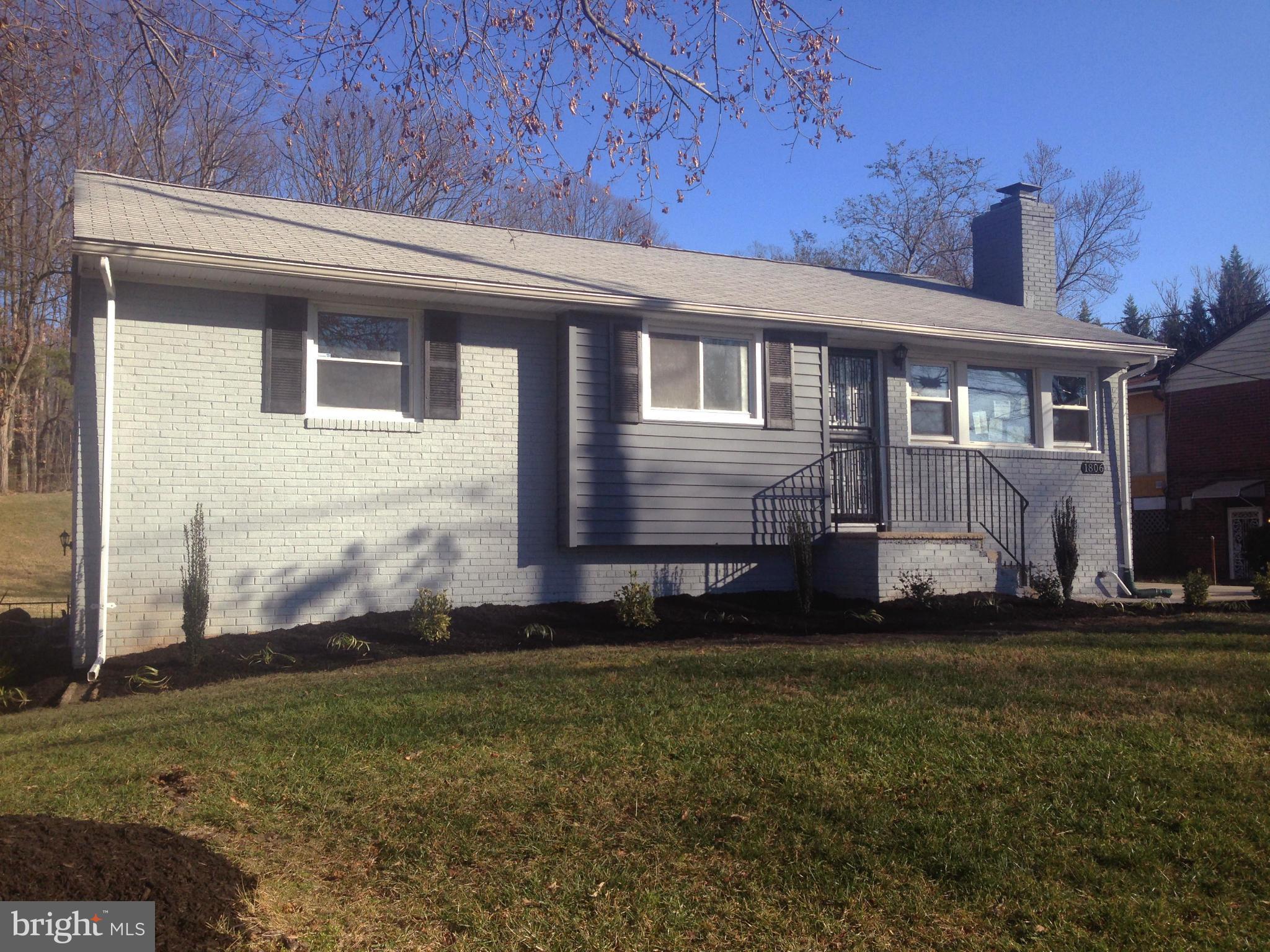 BERRY LANE - Residential