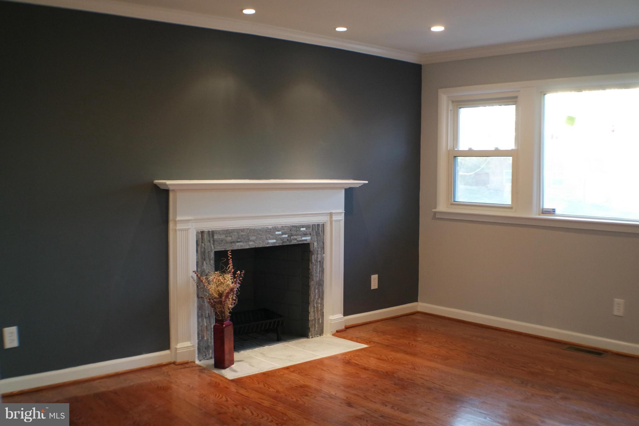 BERRY LANE - Residential