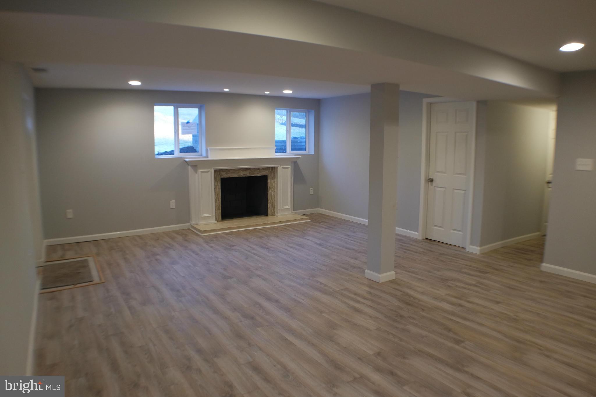 BERRY LANE - Residential