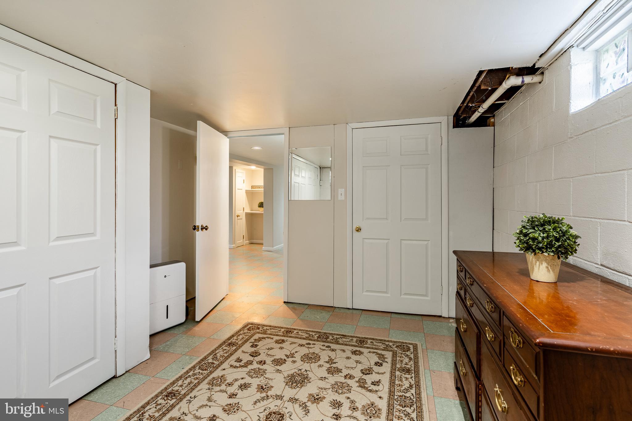 GLENMOORE WOODS - Residential