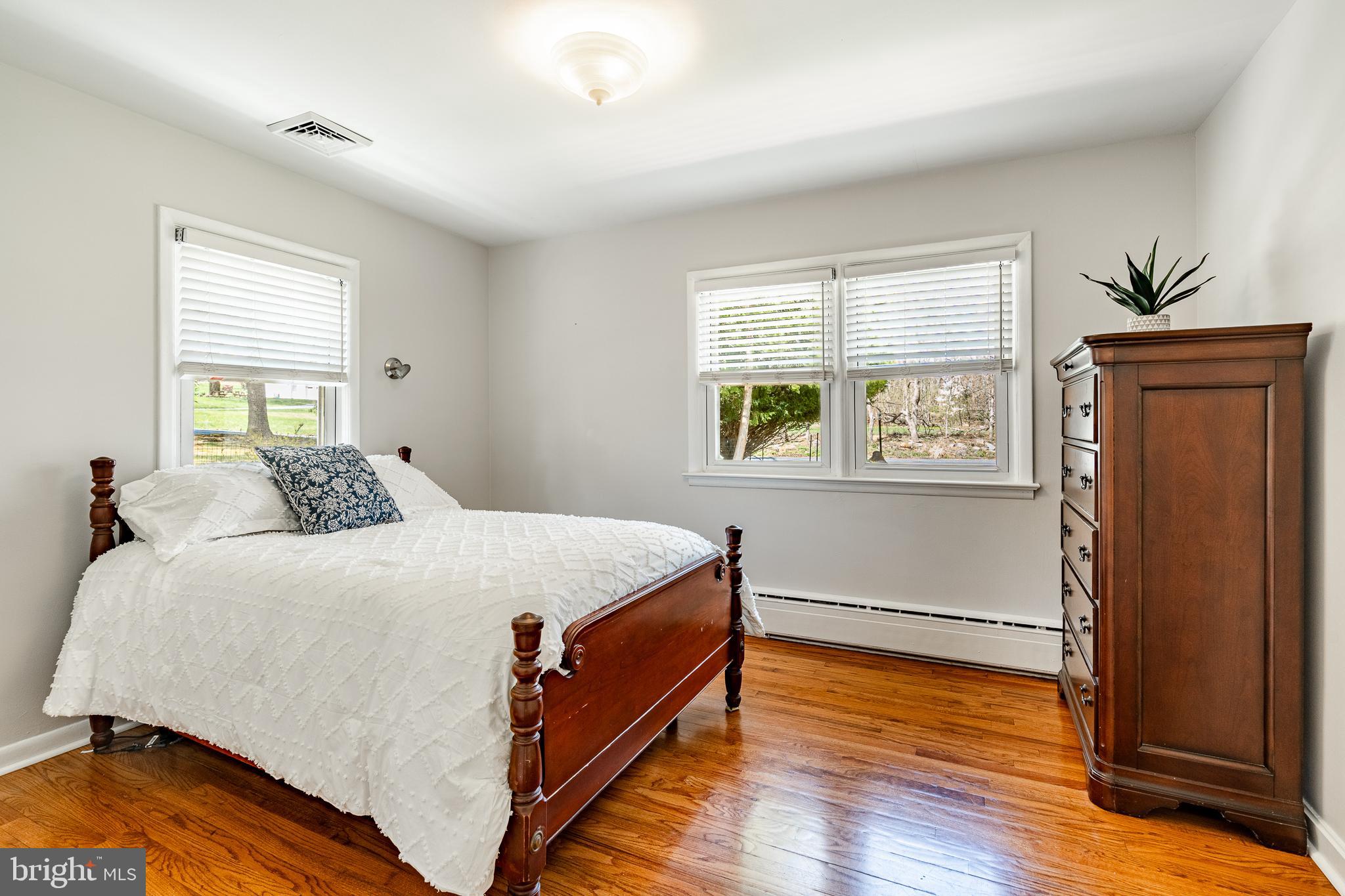 GLENMOORE WOODS - Residential