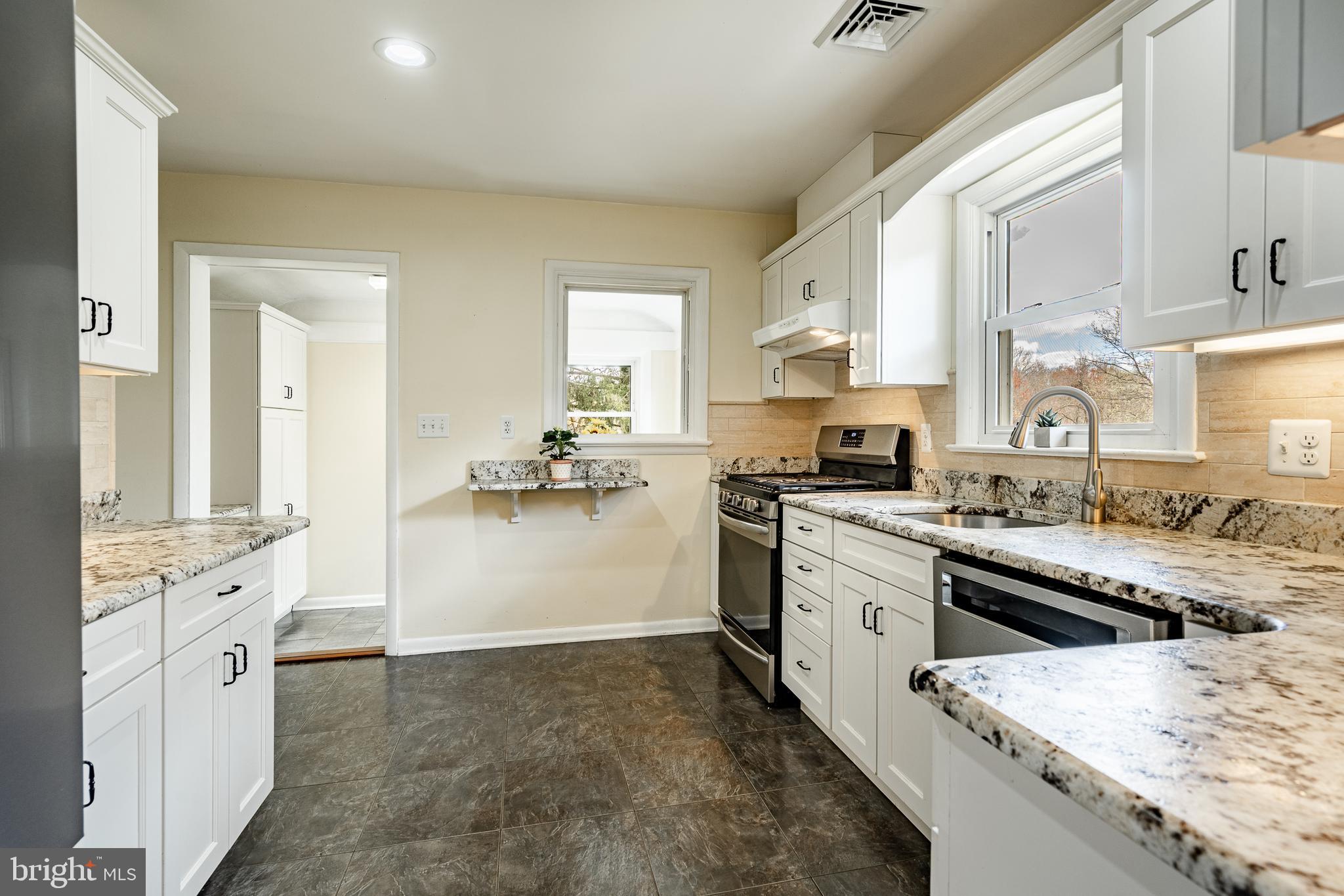 GLENMOORE WOODS - Residential