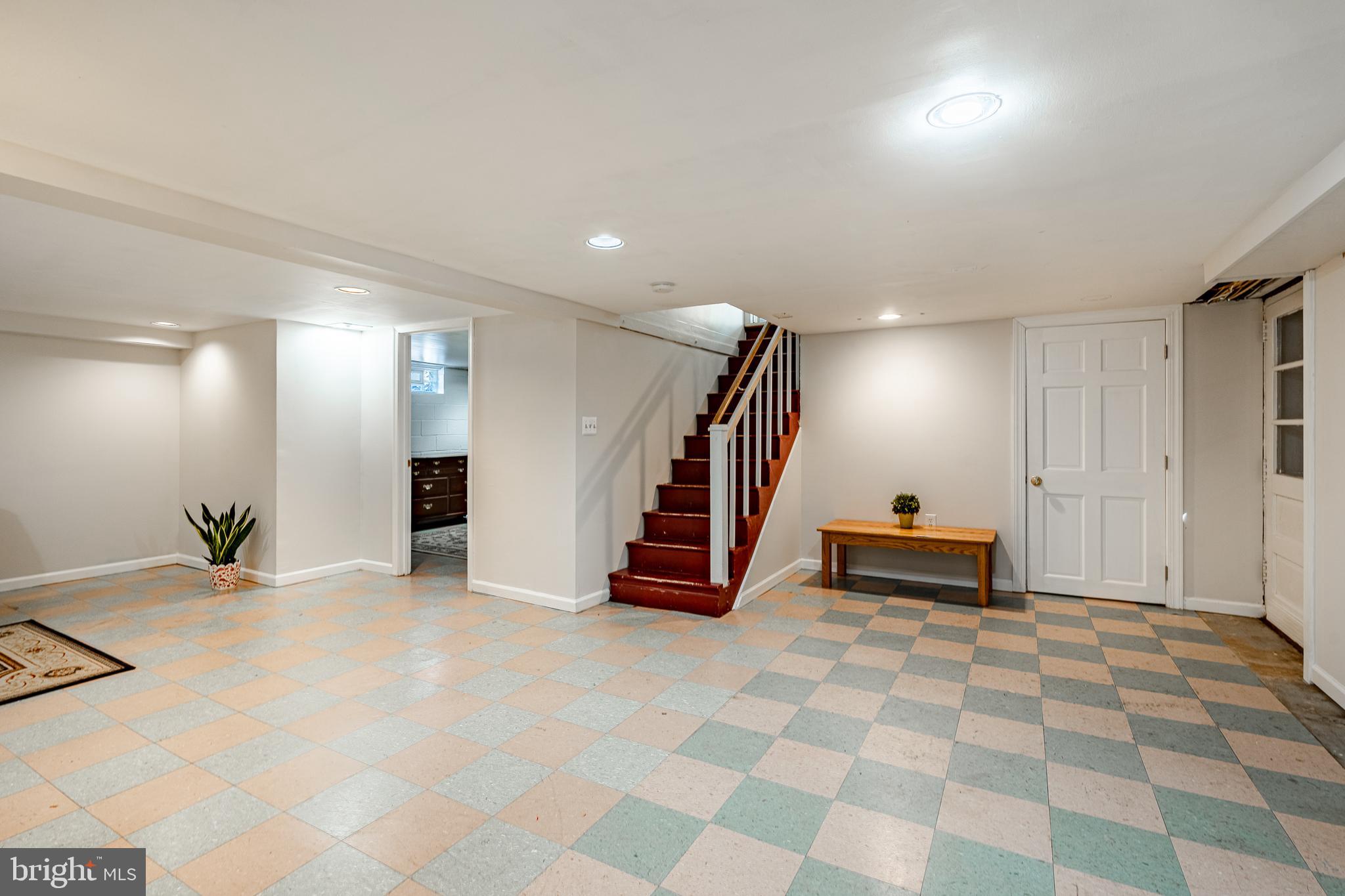 GLENMOORE WOODS - Residential