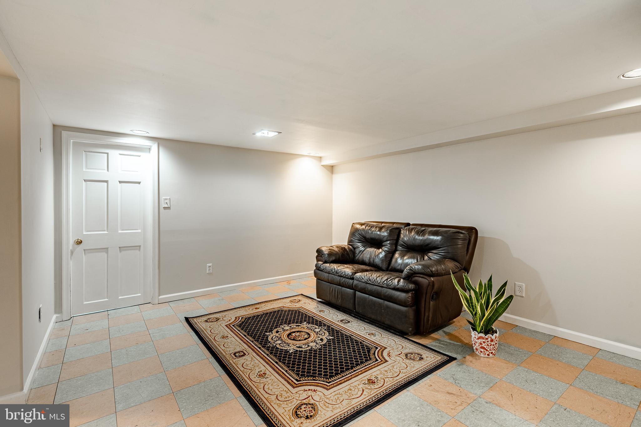 GLENMOORE WOODS - Residential