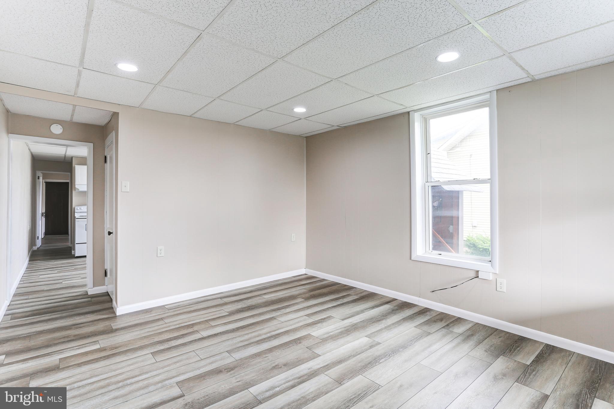 419 6TH STREET 1ST FLOOR