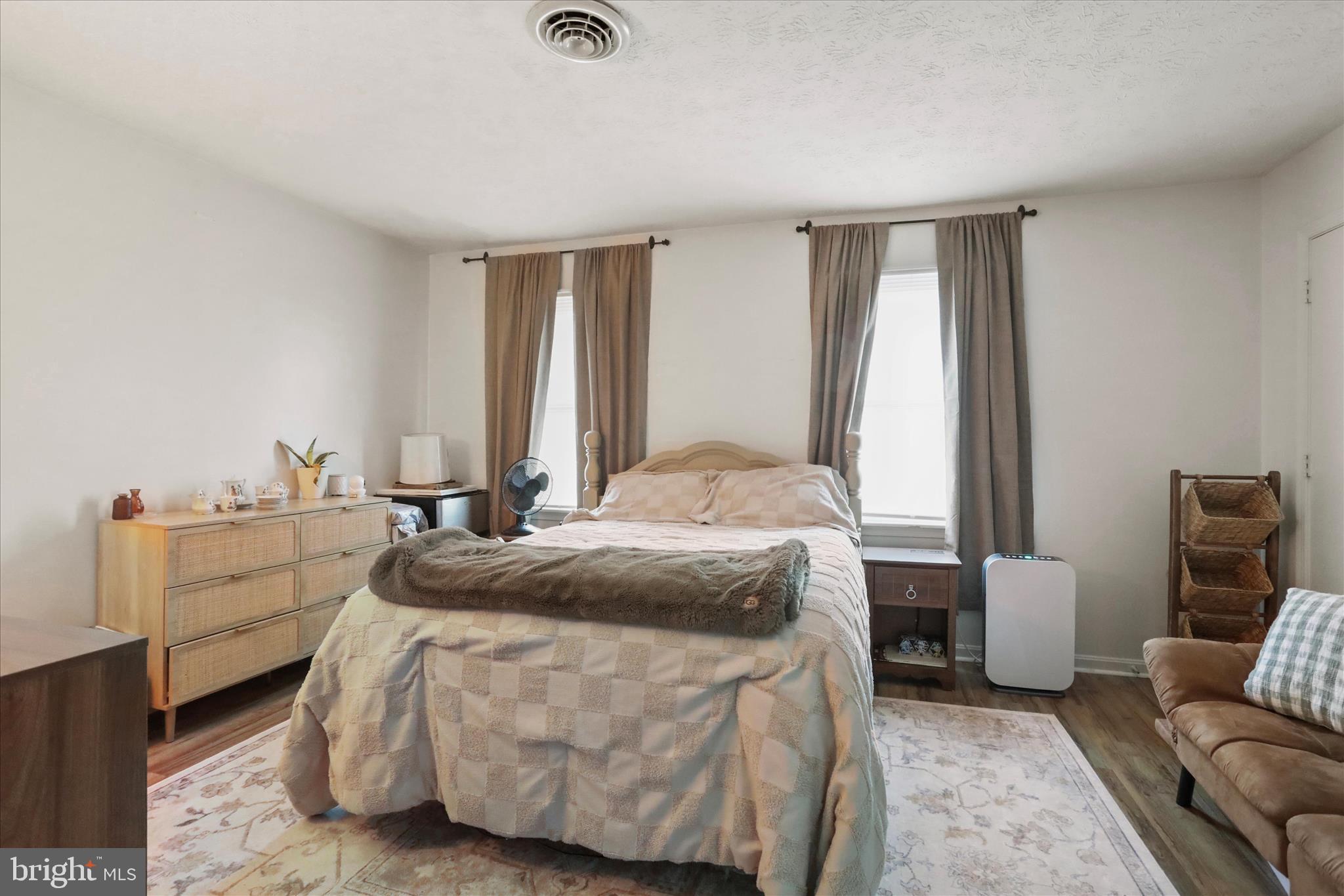 FREDERICKTOWNE TOWNHOUSE - Residential