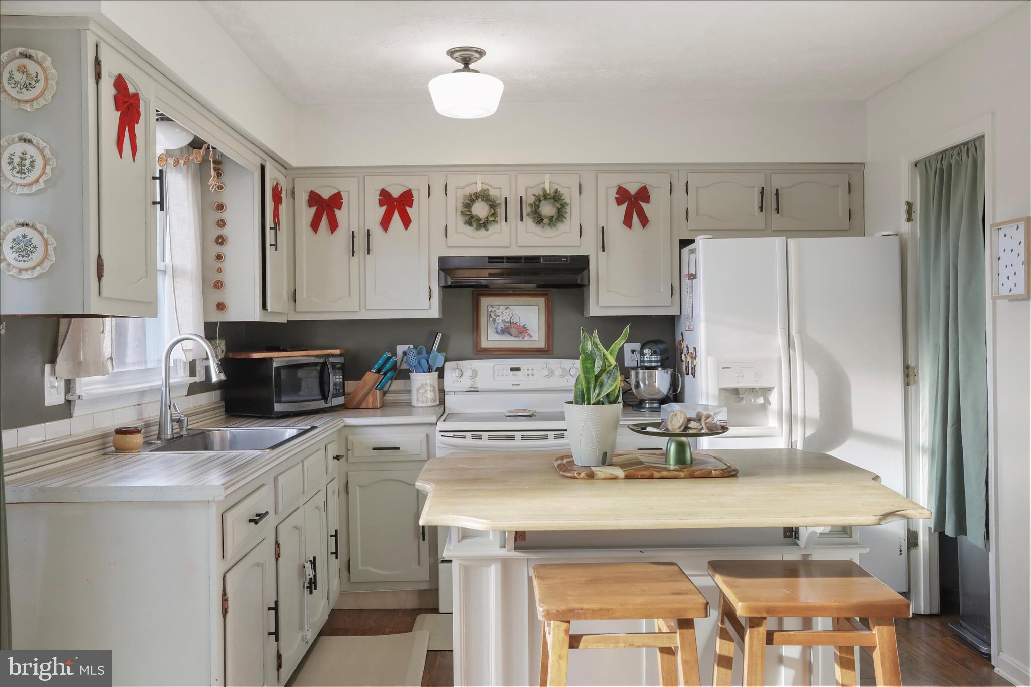 FREDERICKTOWNE TOWNHOUSE - Residential