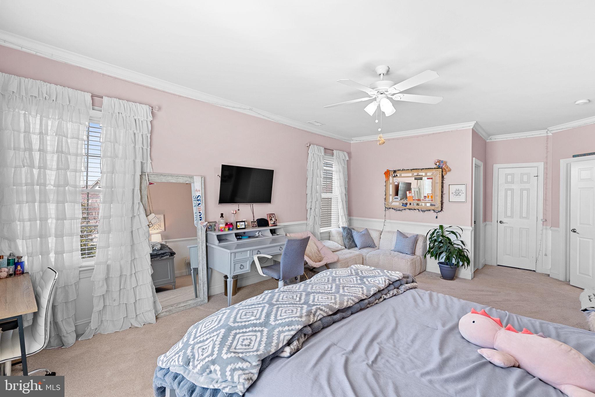 VILLAGE OF WAXPOOL - Residential