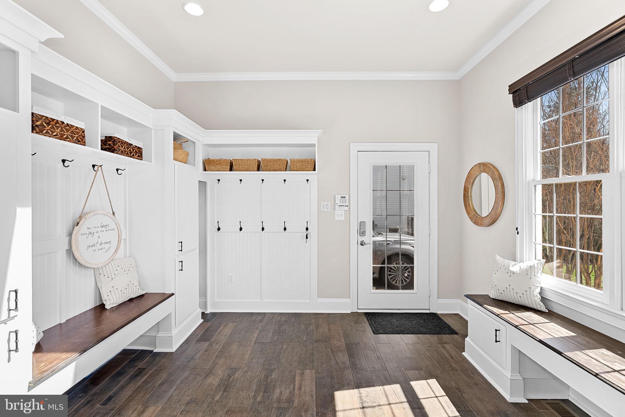 VILLAGE OF WAXPOOL - Residential