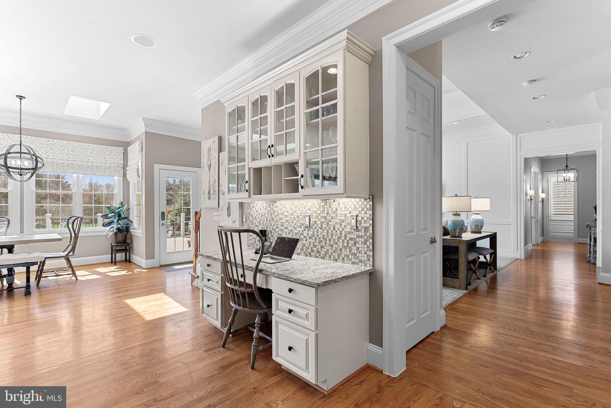 VILLAGE OF WAXPOOL - Residential