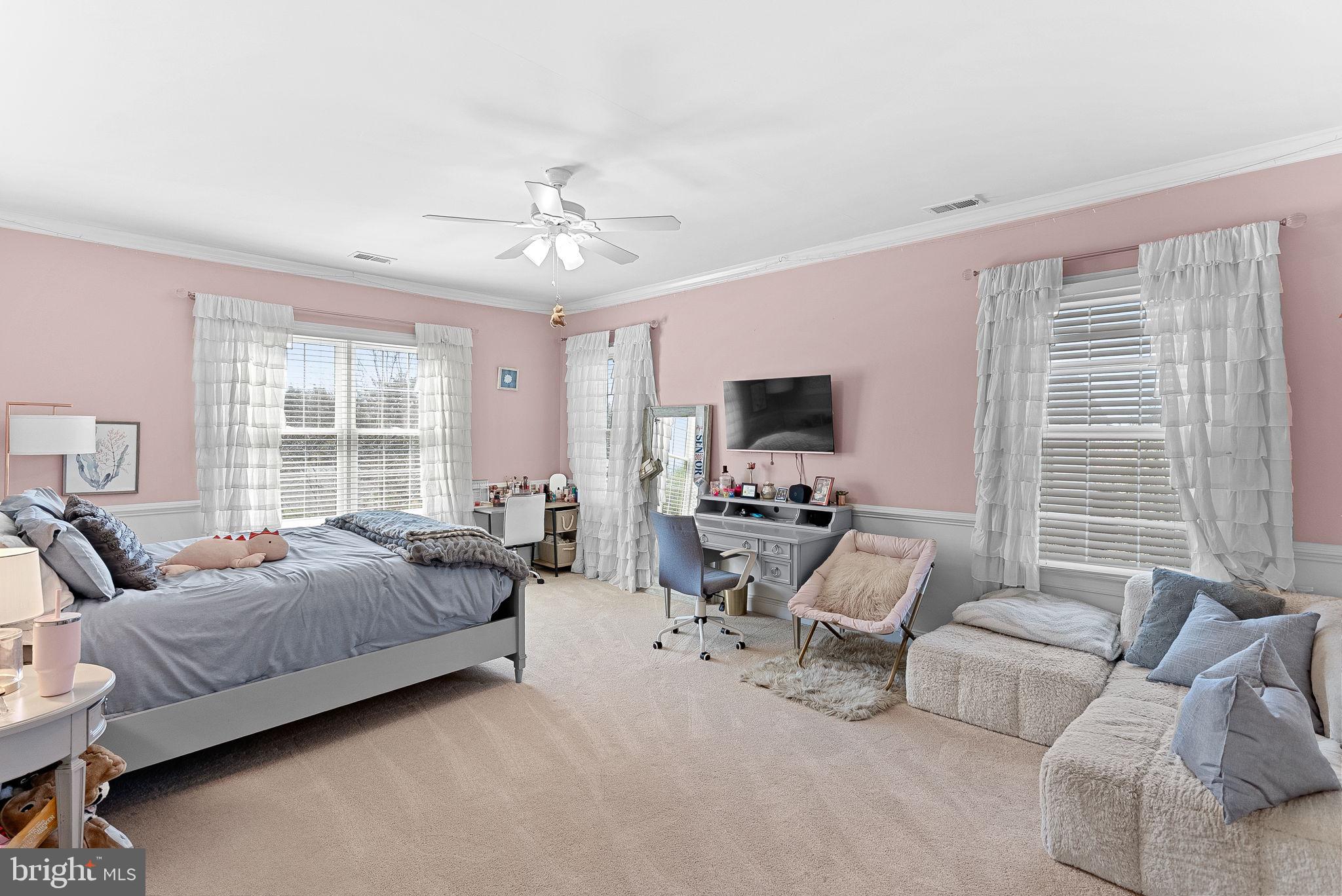 VILLAGE OF WAXPOOL - Residential