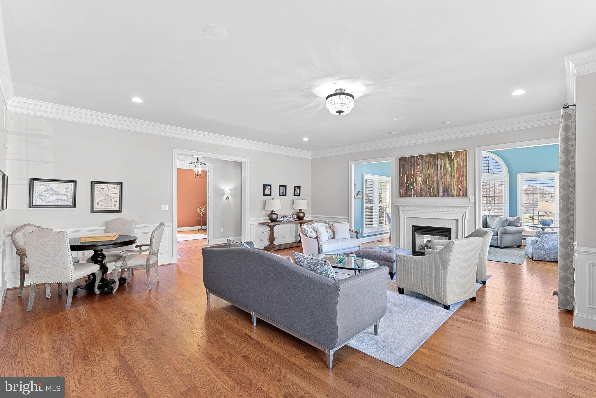 VILLAGE OF WAXPOOL - Residential