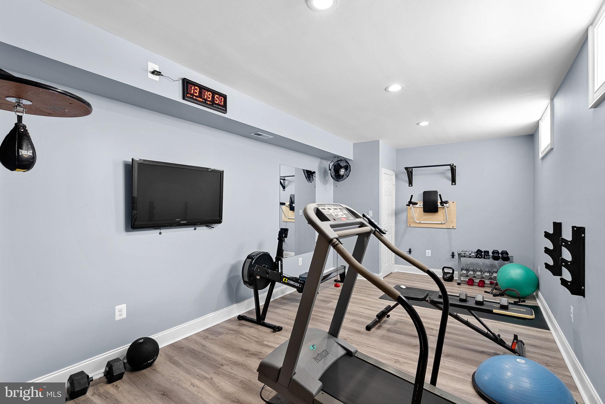 VILLAGE OF WAXPOOL - Residential