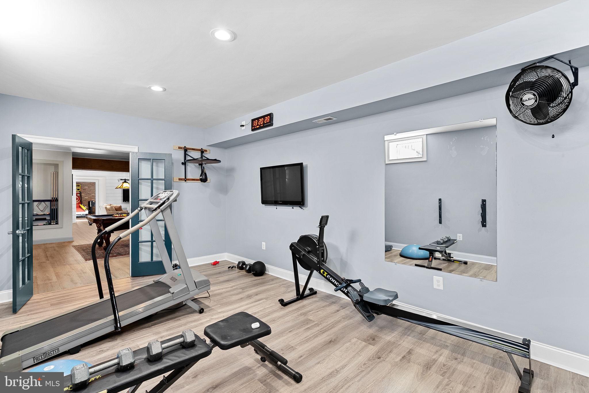 VILLAGE OF WAXPOOL - Residential