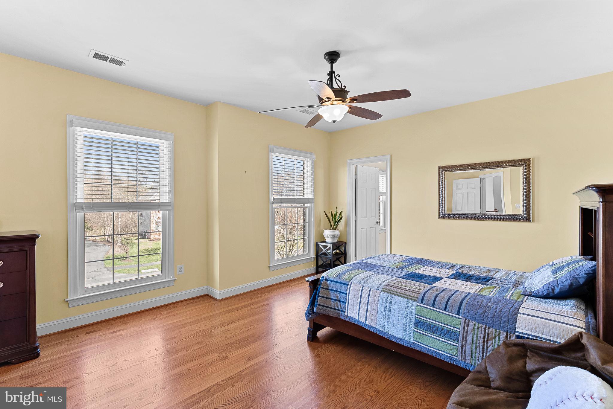 VILLAGE OF WAXPOOL - Residential