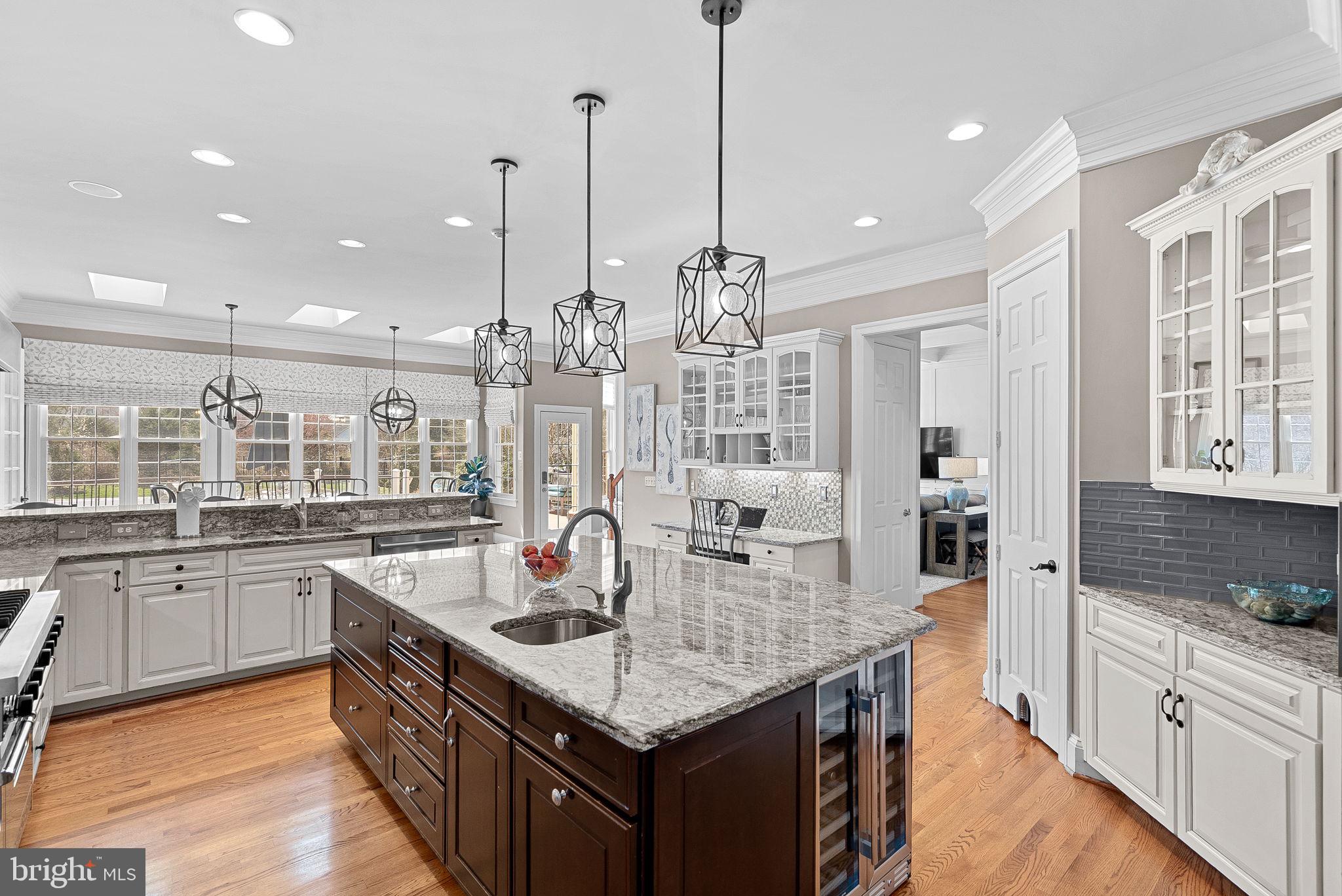 VILLAGE OF WAXPOOL - Residential