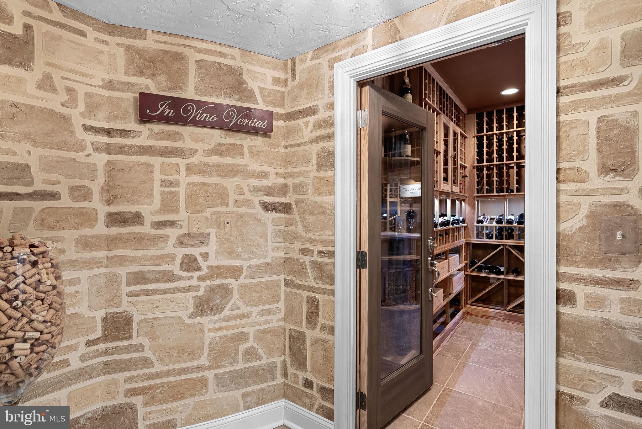 VILLAGE OF WAXPOOL - Residential