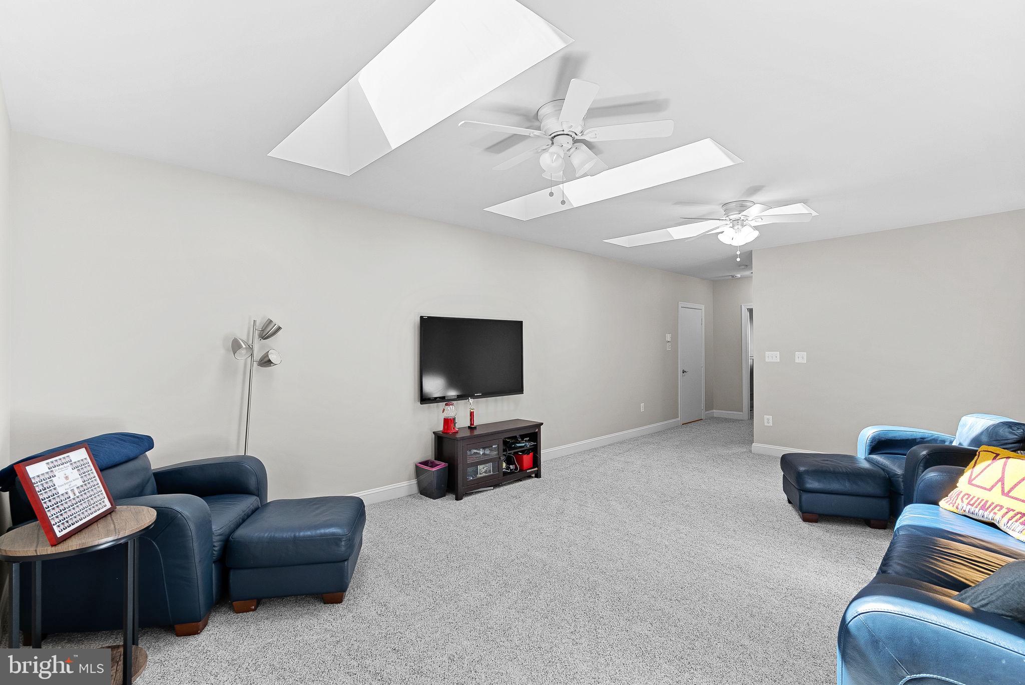 VILLAGE OF WAXPOOL - Residential