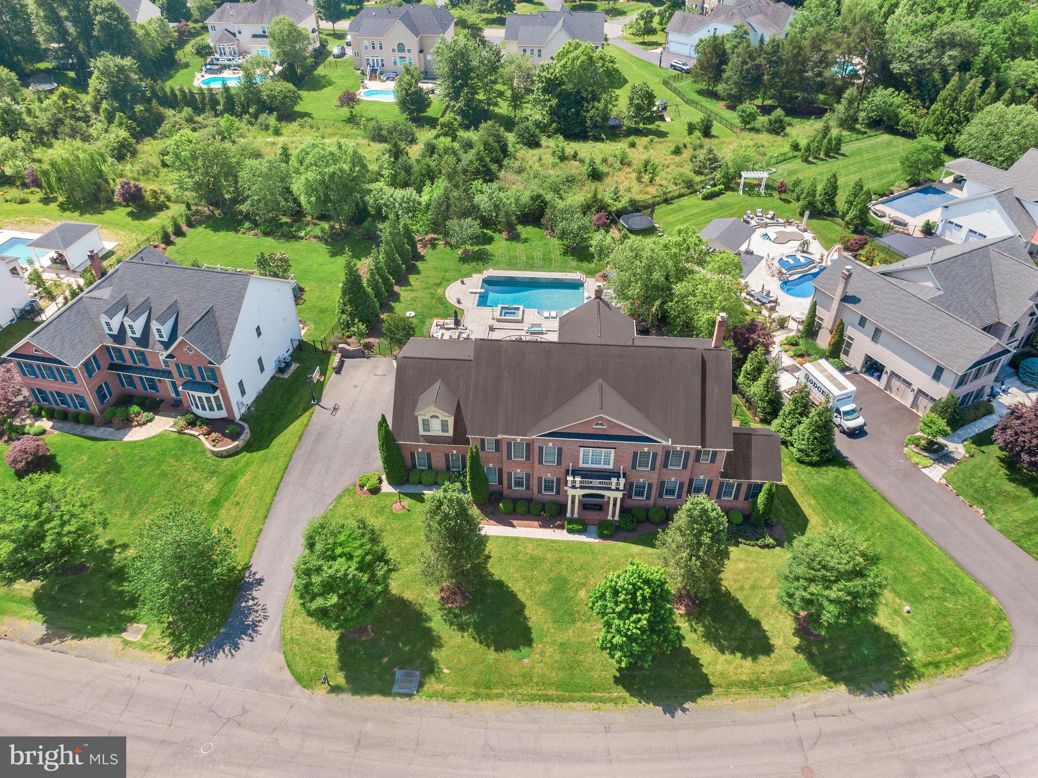 VILLAGE OF WAXPOOL - Residential